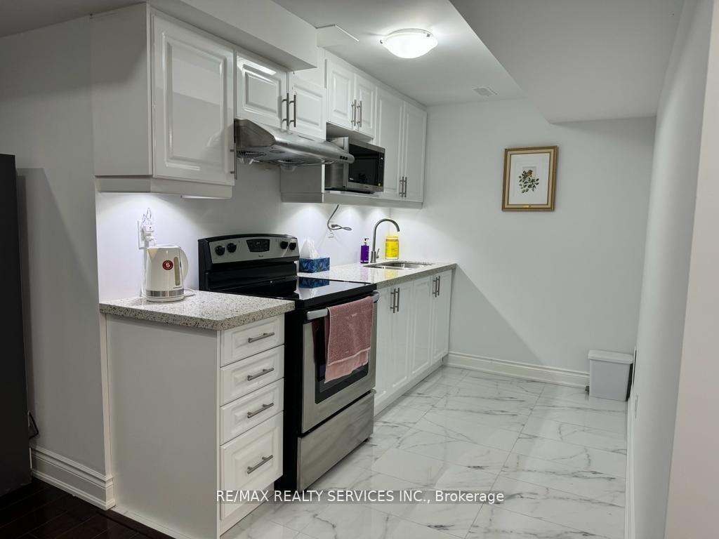 Photo 7 of Unit BSMT, 19 Beachville Circle, Brampton, Credit Valley — HOMEH