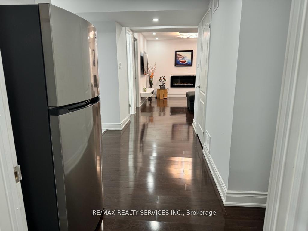 Photo 10 of Unit BSMT, 19 Beachville Circle, Brampton, Credit Valley — HOMEH