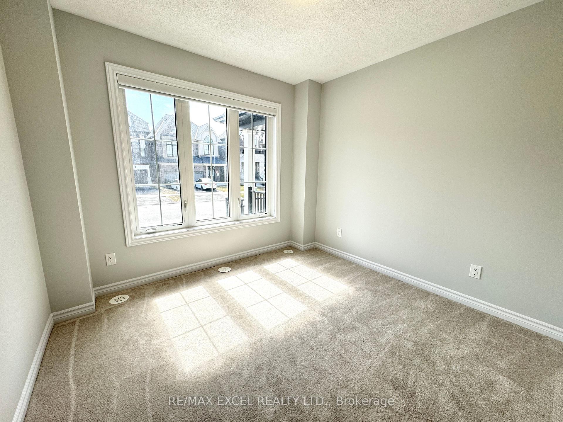 Photo 18 of 1058 Dyas Avenue, Oshawa, Kedron — HOMEH