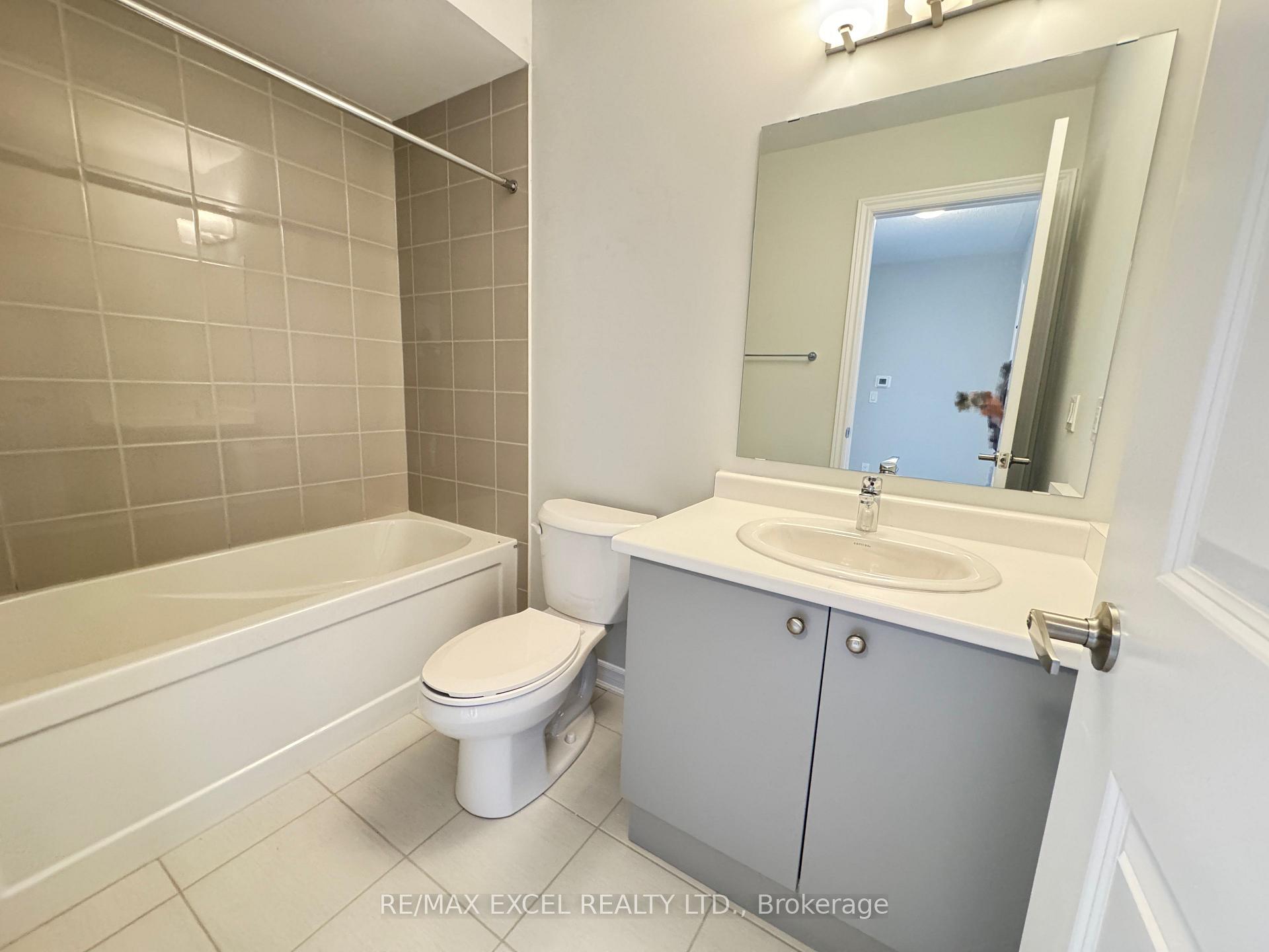 Photo 9 of 1058 Dyas Avenue, Oshawa, Kedron — HOMEH