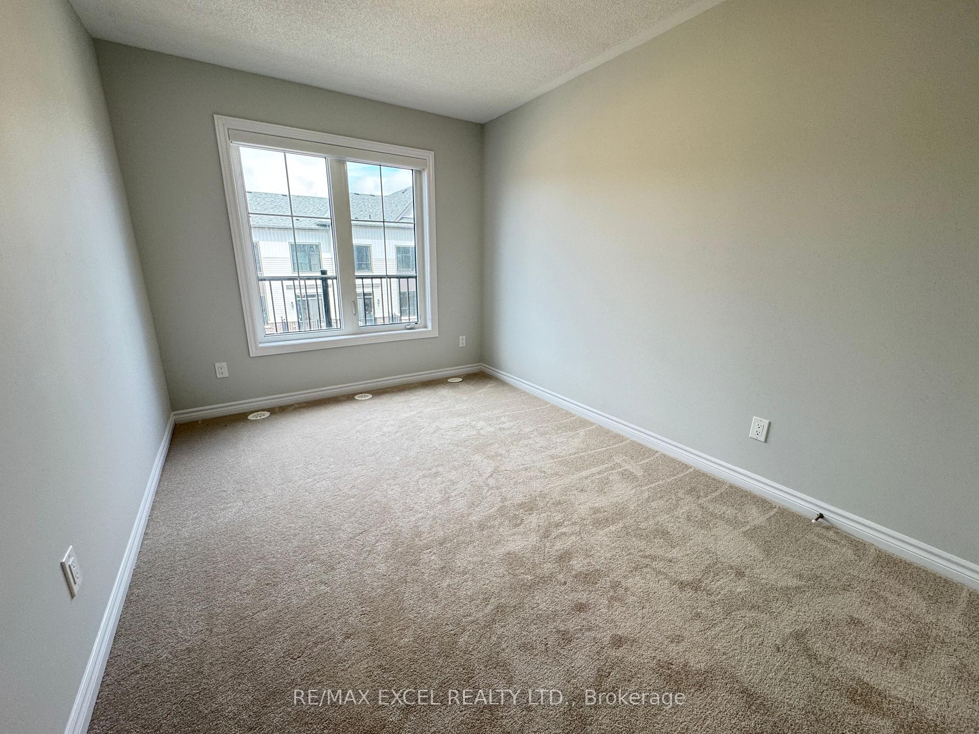 Photo 16 of 1058 Dyas Avenue, Oshawa, Kedron — HOMEH