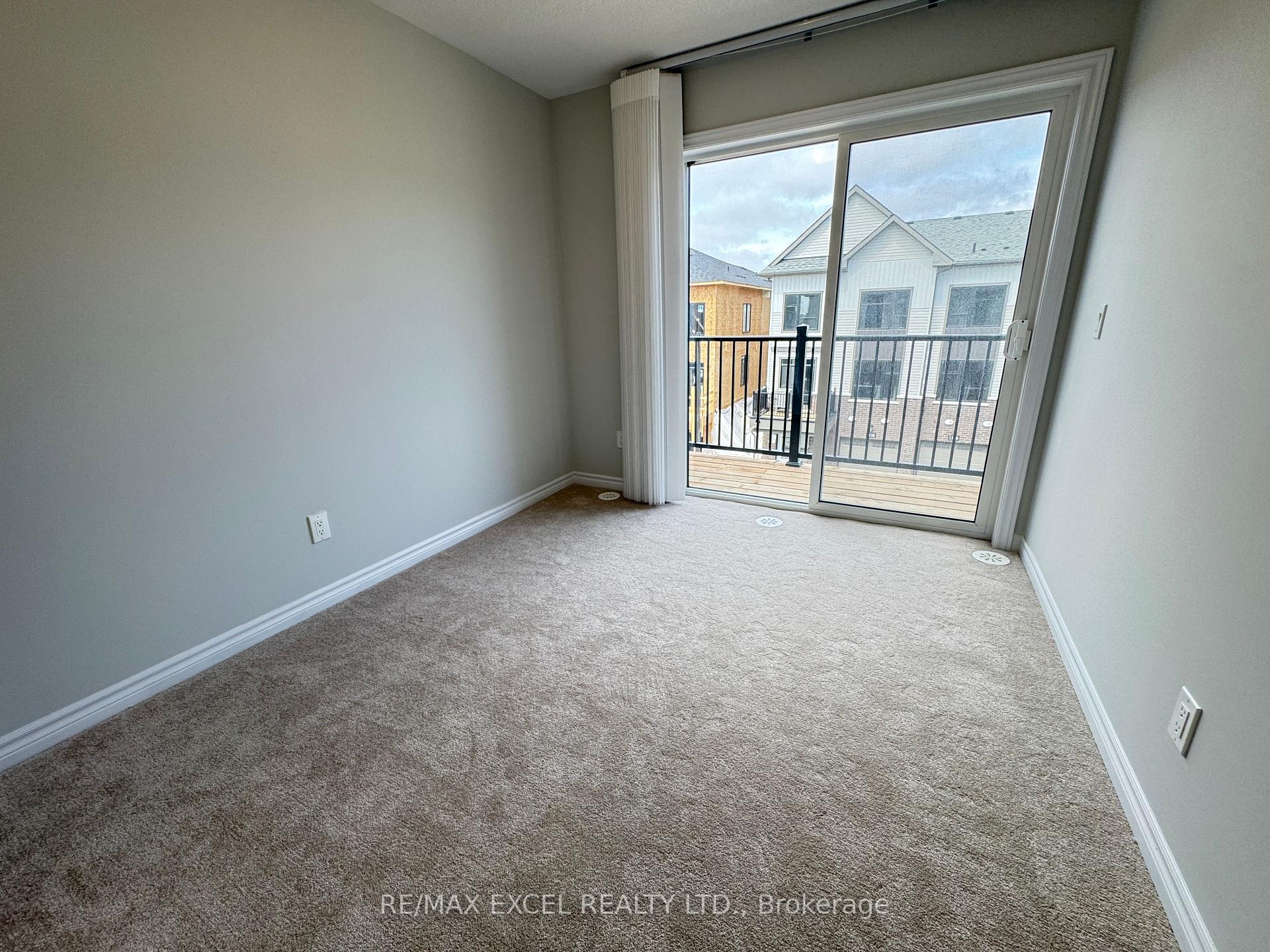 Photo 13 of 1058 Dyas Avenue, Oshawa, Kedron — HOMEH