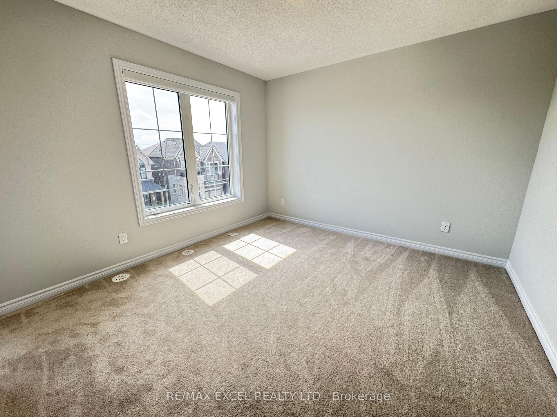 Photo 12 of 1058 Dyas Avenue, Oshawa, Kedron — HOMEH