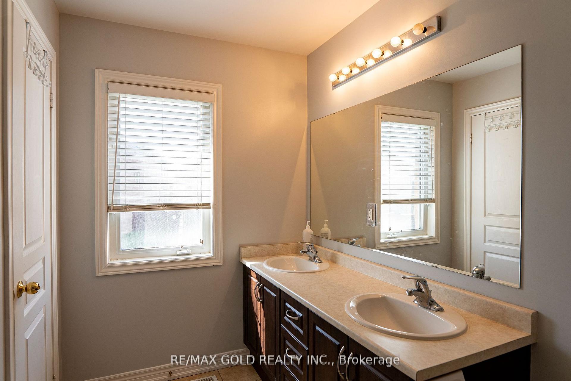 Photo 13 of Unit (Upper), 11 Vanderpool Crescent, Brampton, Bram East — HOMEH