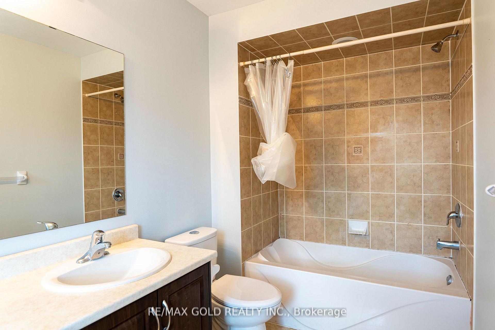 Photo 15 of Unit (Upper), 11 Vanderpool Crescent, Brampton, Bram East — HOMEH