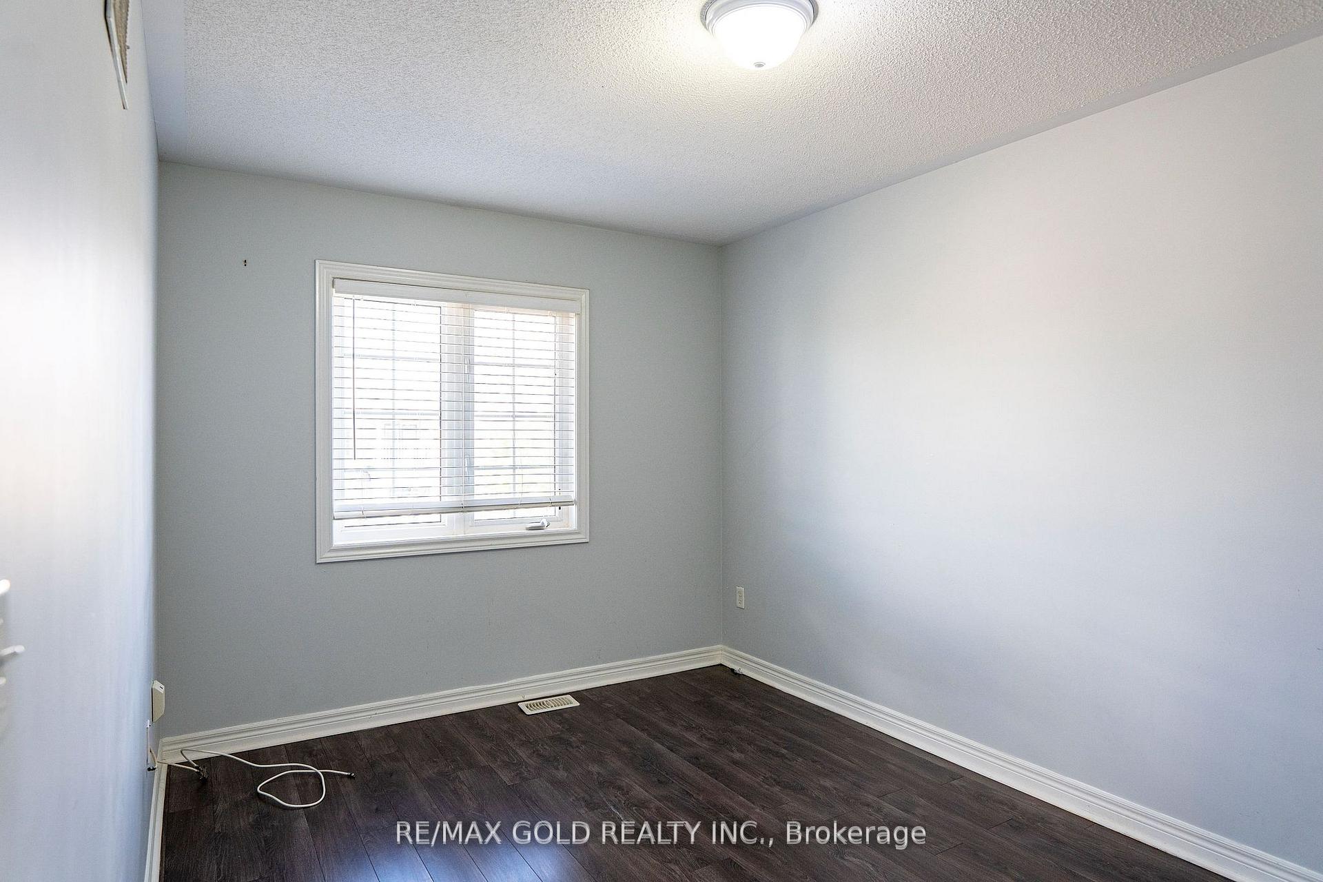 Photo 17 of Unit (Upper), 11 Vanderpool Crescent, Brampton, Bram East — HOMEH