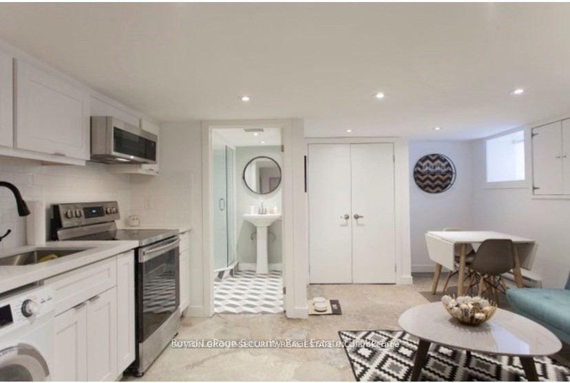 Photo 3 of Unit 1, 49 Wineva Avenue, Toronto, The Beaches — HOMEH