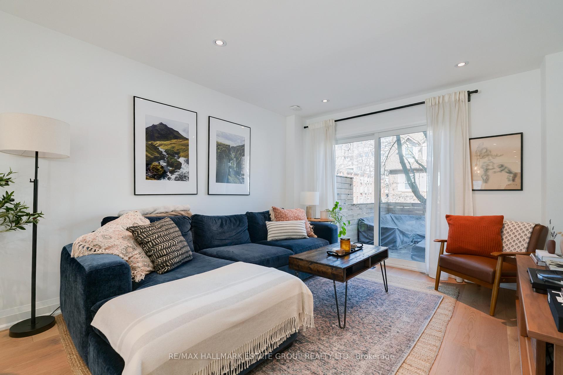 Photo 2 of Unit Lower, 51 Longboat Avenue, Toronto, Waterfront Communities — HOMEH