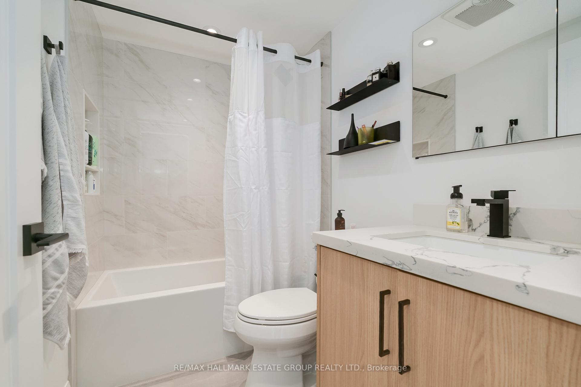 Photo 19 of Unit Lower, 51 Longboat Avenue, Toronto, Waterfront Communities — HOMEH
