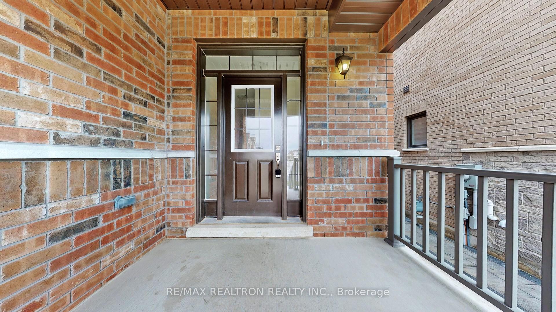 Photo 7 of 19 Macpherson St, Whitby, Rural Whitby — HOMEH