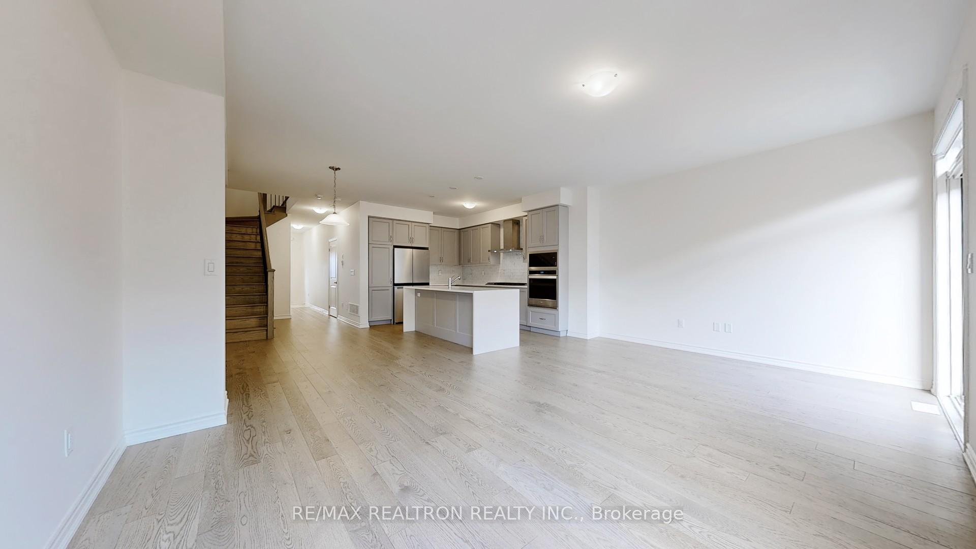 Photo 8 of 19 Macpherson St, Whitby, Rural Whitby — HOMEH