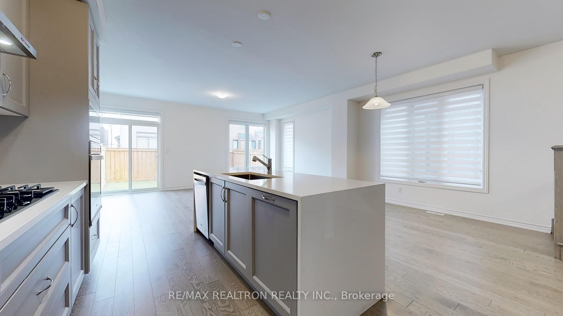 Photo 13 of 19 Macpherson St, Whitby, Rural Whitby — HOMEH