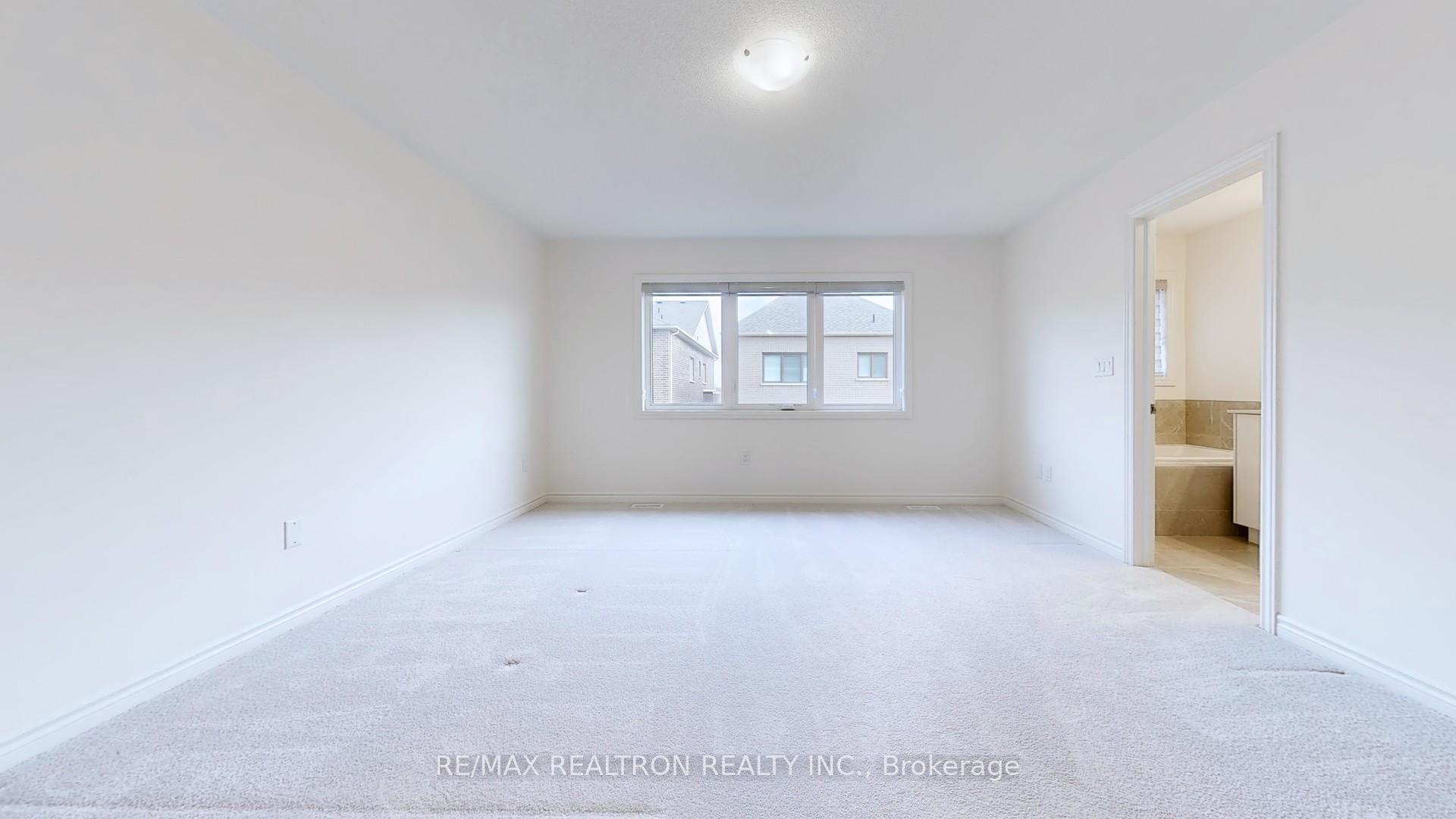 Photo 21 of 19 Macpherson St, Whitby, Rural Whitby — HOMEH