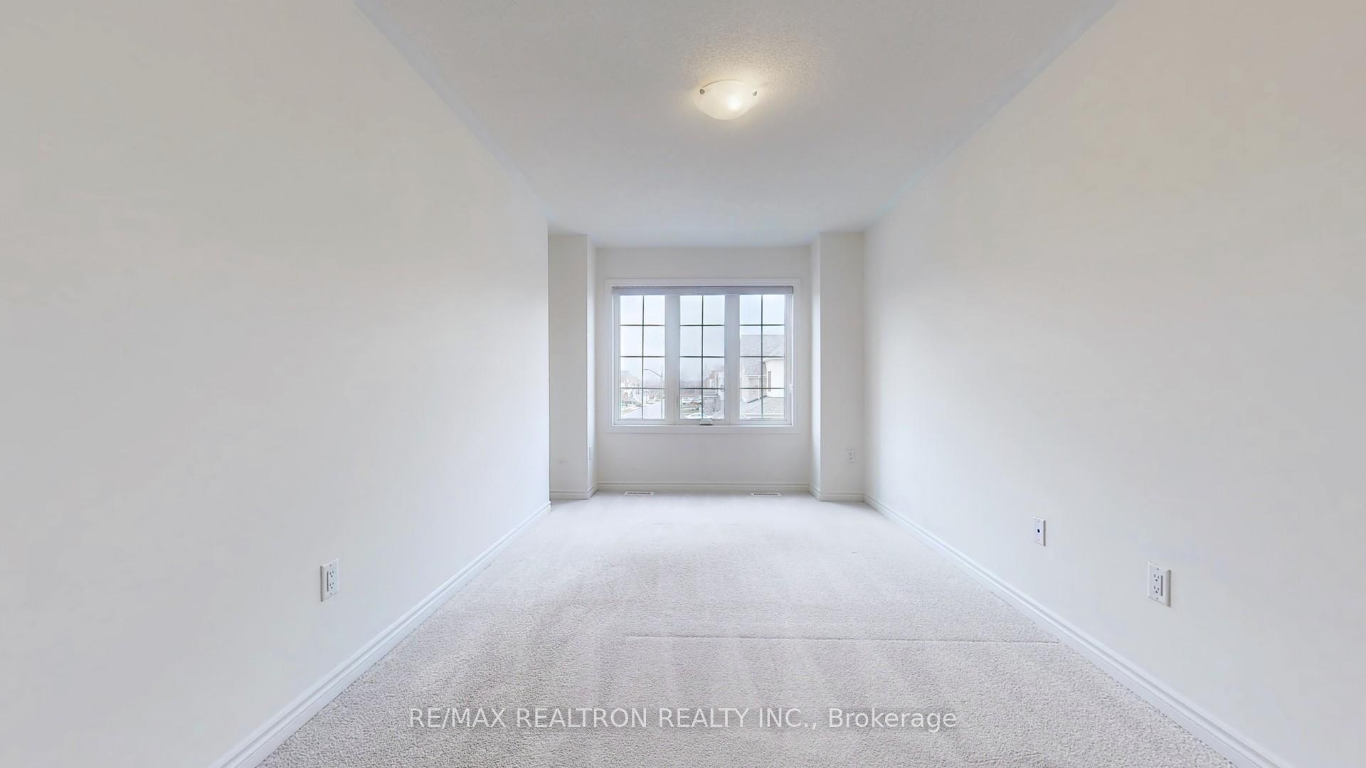 Photo 32 of 19 Macpherson St, Whitby, Rural Whitby — HOMEH