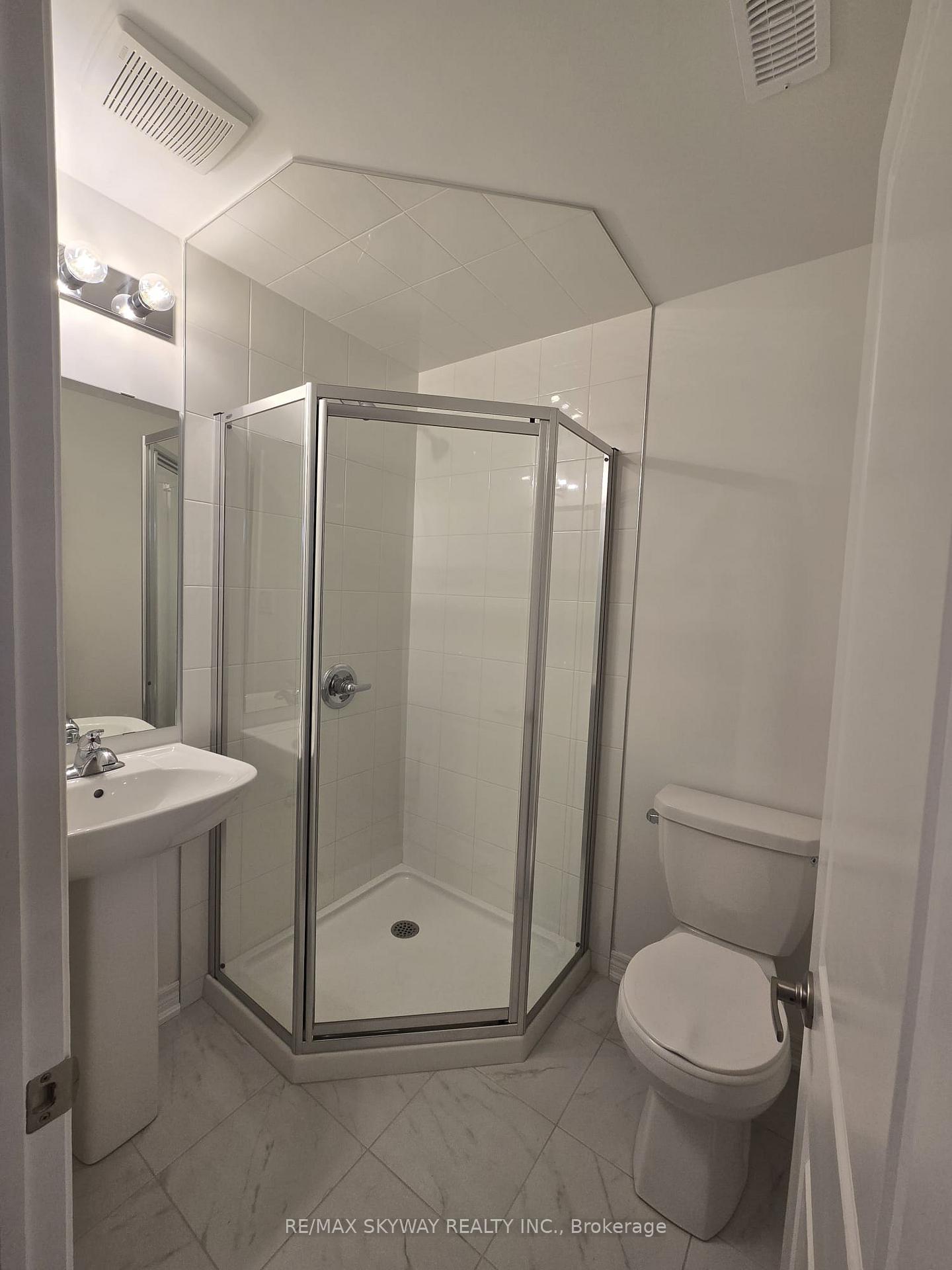 Photo 8 of Unit 15, 205 Thames Way, Hamilton, Mount Hope — HOMEH