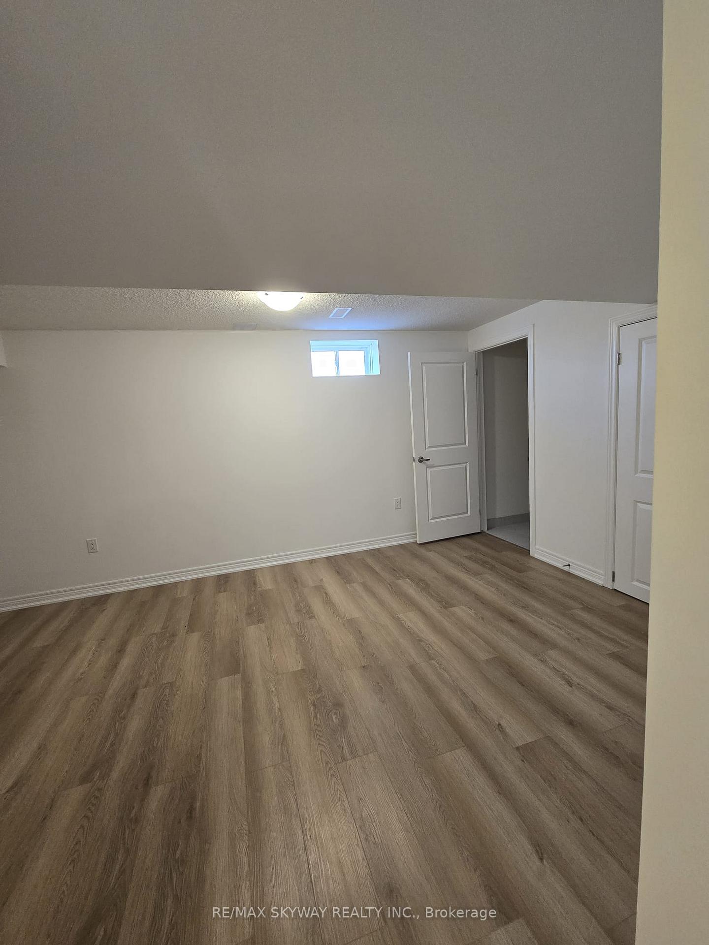Photo 19 of Unit 15, 205 Thames Way, Hamilton, Mount Hope — HOMEH