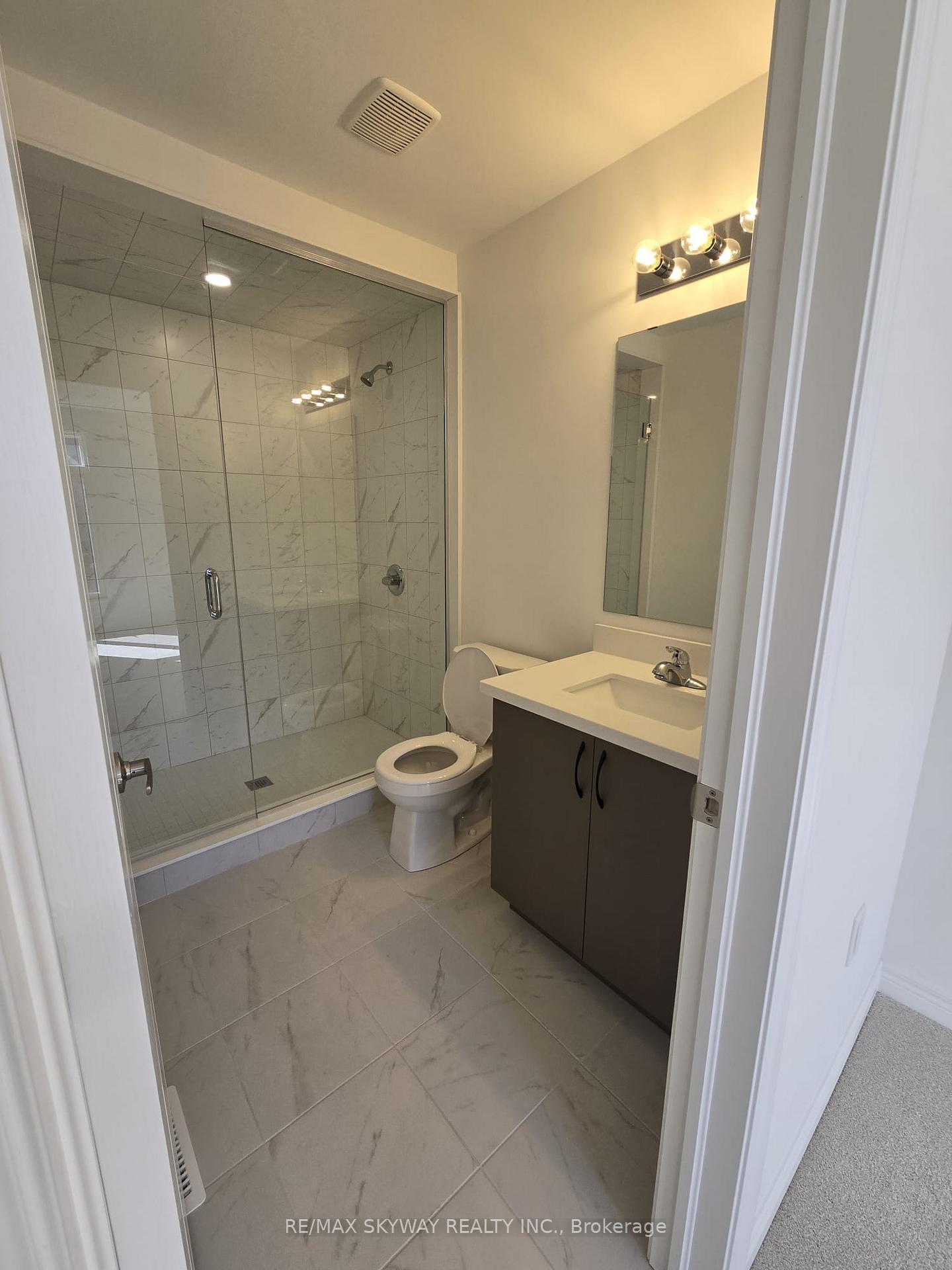 Photo 18 of Unit 15, 205 Thames Way, Hamilton, Mount Hope — HOMEH