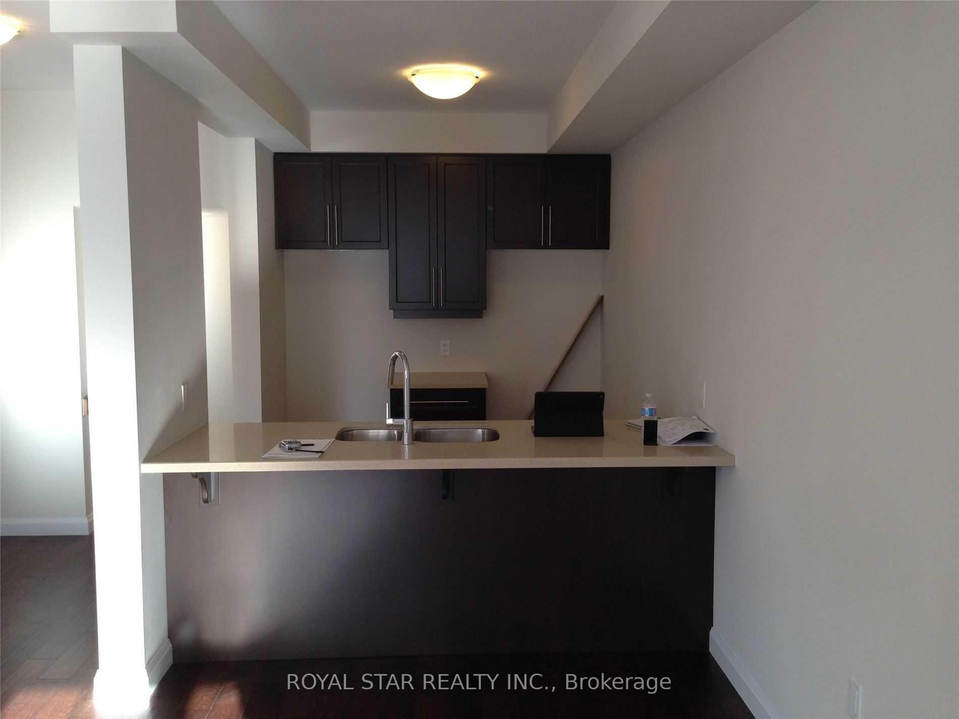 Photo 3 of Unit 46, 1169 Garner Road E, Hamilton, Ancaster — HOMEH