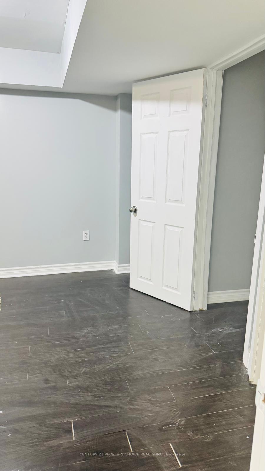 Front of Unit Bsmt, 55 Masters Green Crescent