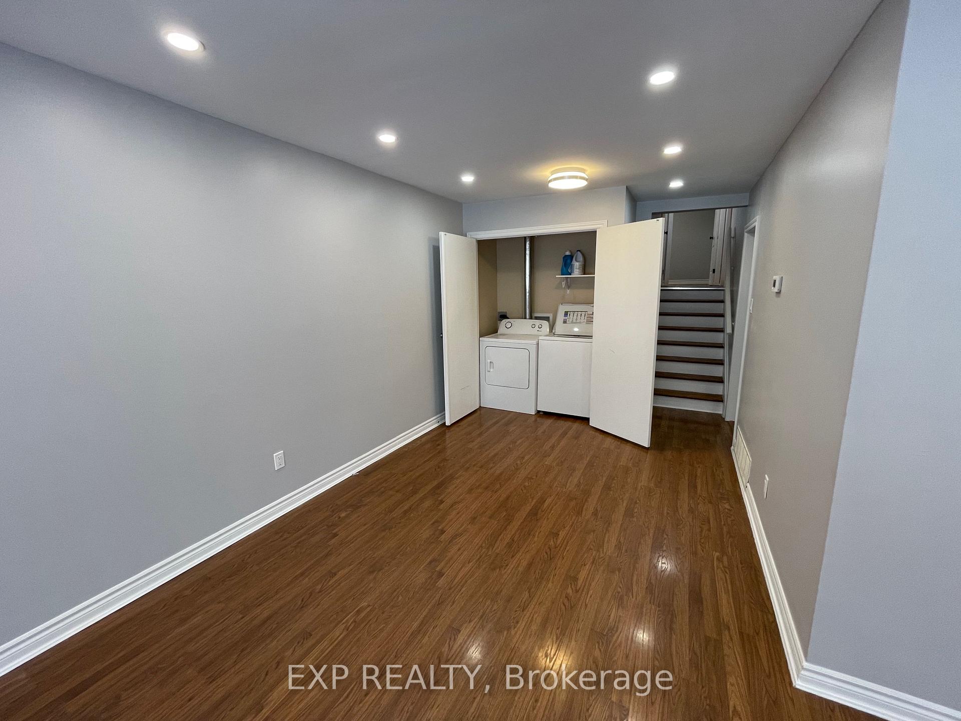 Photo 7 of 7 Burbank Pl (Main), Barrie, Wellington — HOMEH