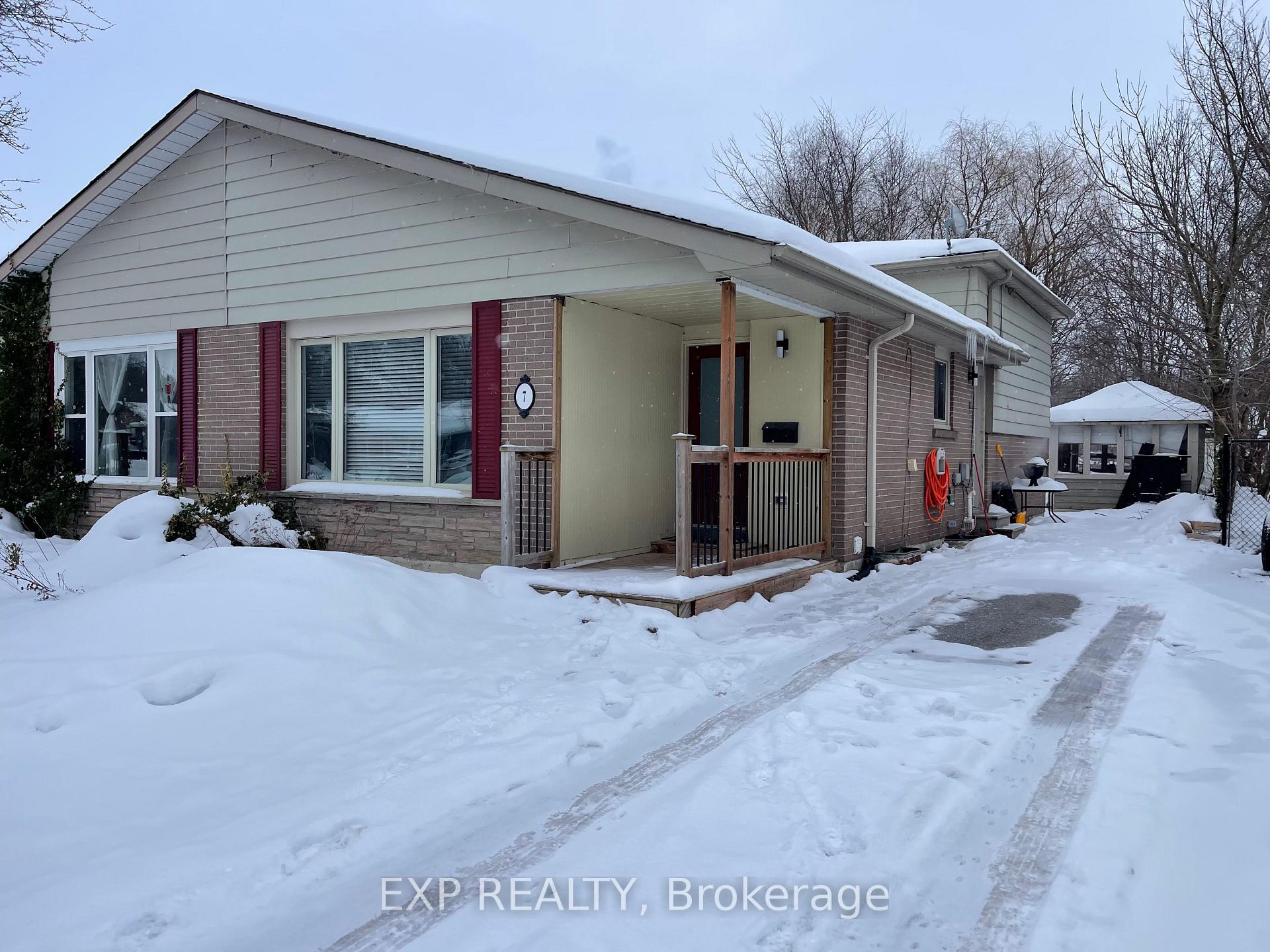 Photo 21 of 7 Burbank Pl (Main), Barrie, Wellington — HOMEH