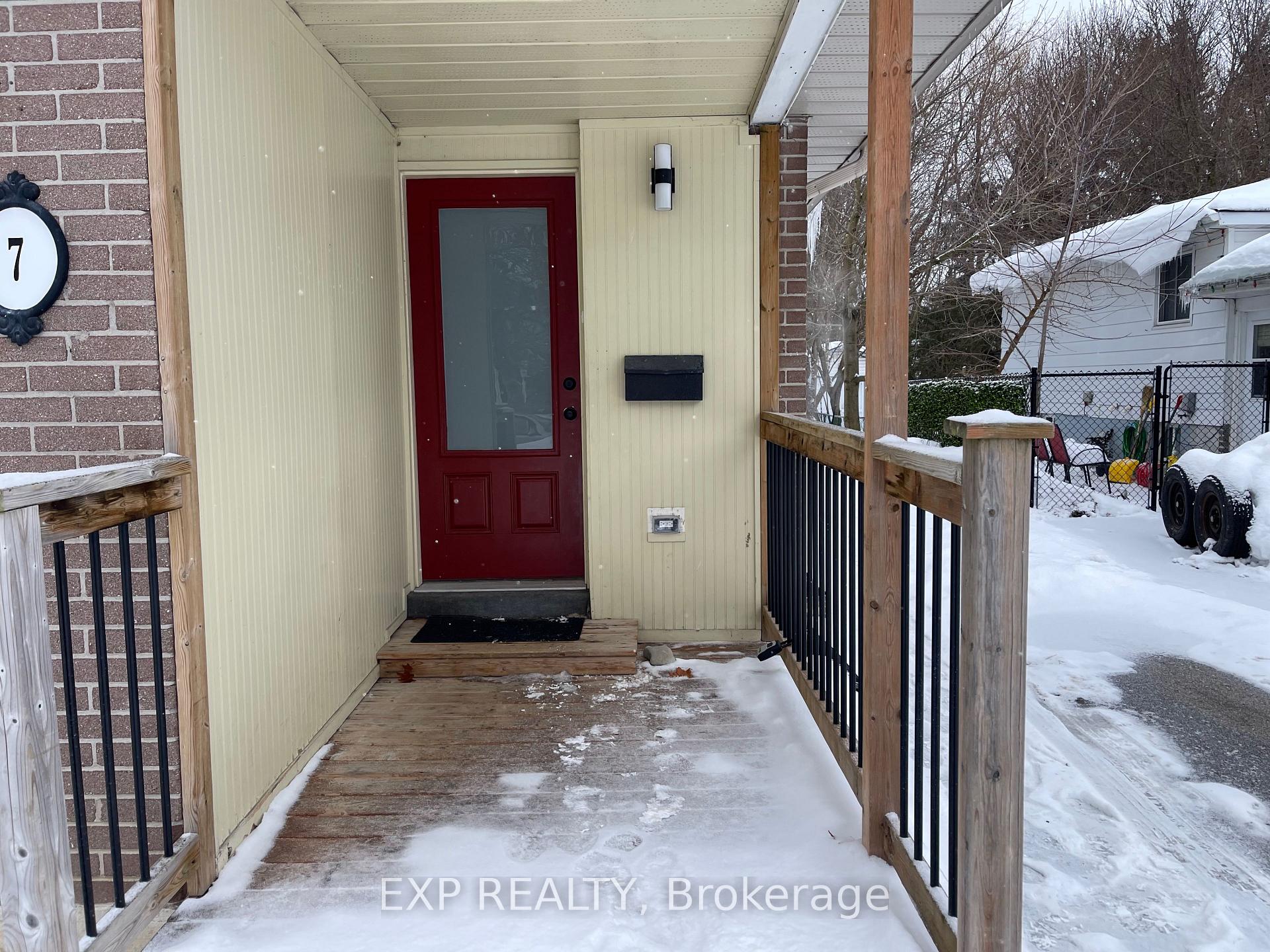 Photo 22 of 7 Burbank Pl (Main), Barrie, Wellington — HOMEH