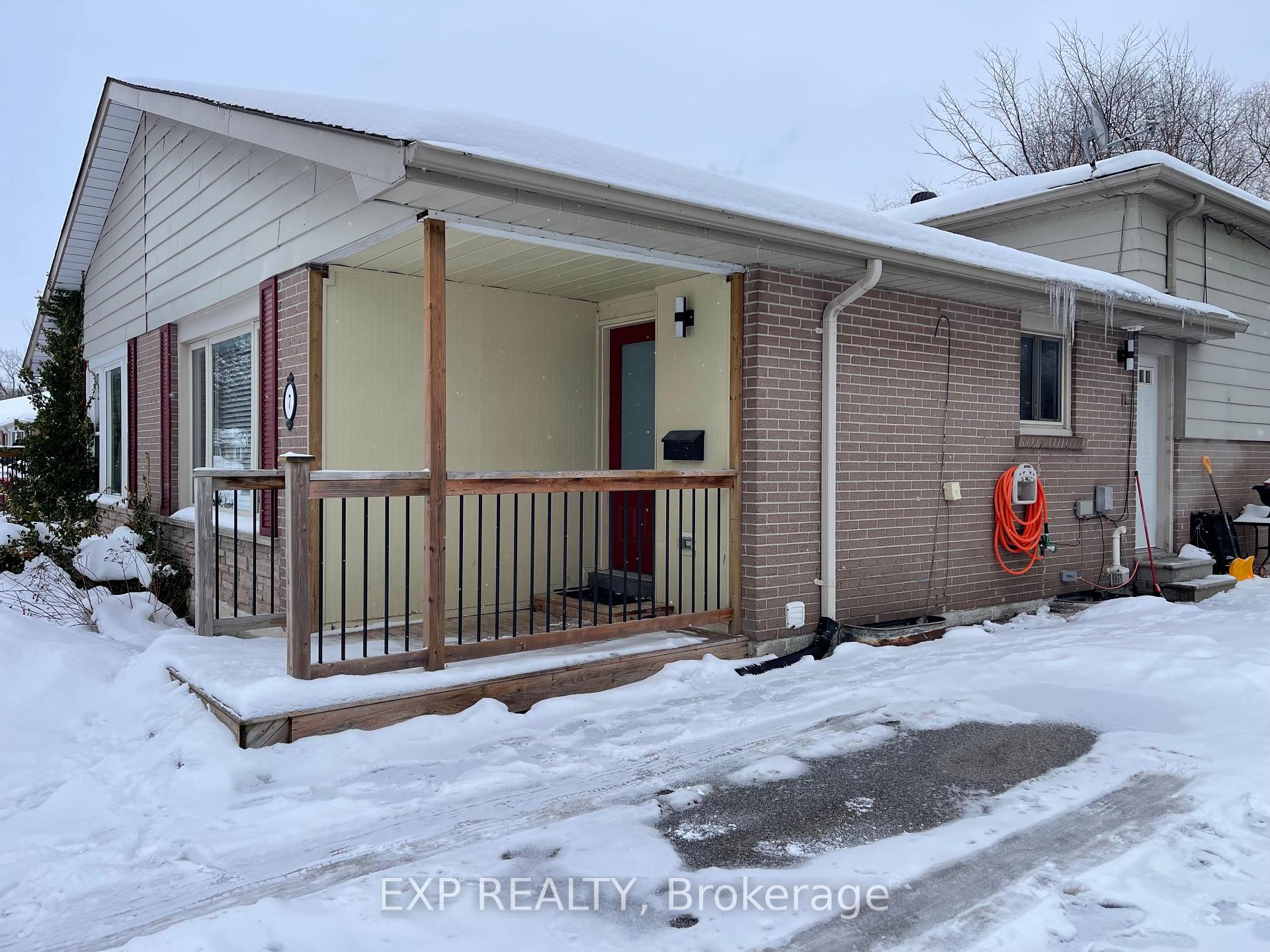 Photo 24 of 7 Burbank Pl (Main), Barrie, Wellington — HOMEH
