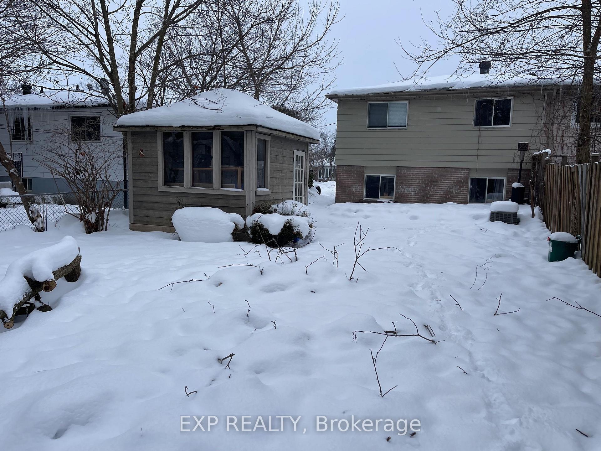 Photo 27 of 7 Burbank Pl (Main), Barrie, Wellington — HOMEH