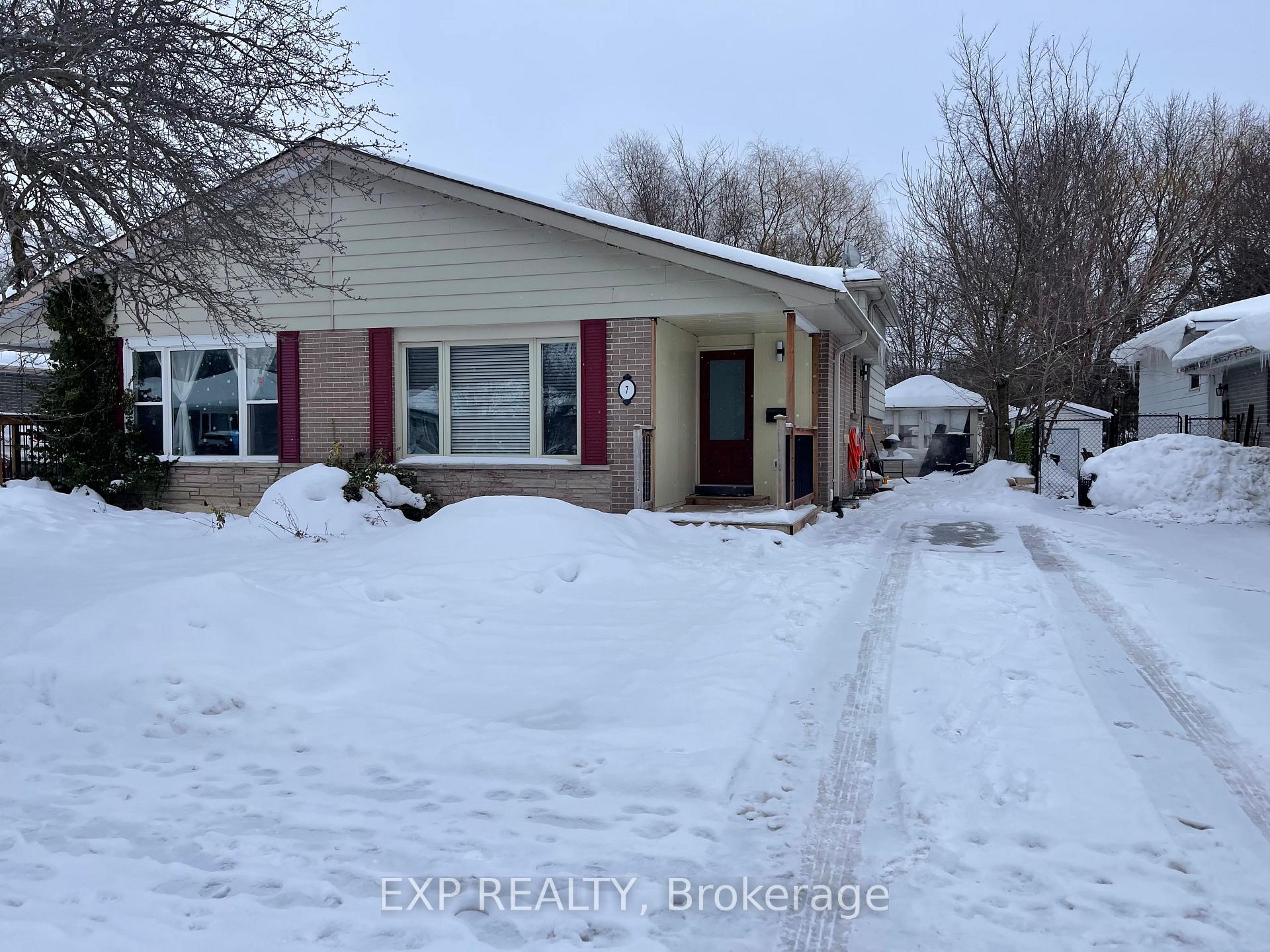 Photo 29 of 7 Burbank Pl (Main), Barrie, Wellington — HOMEH