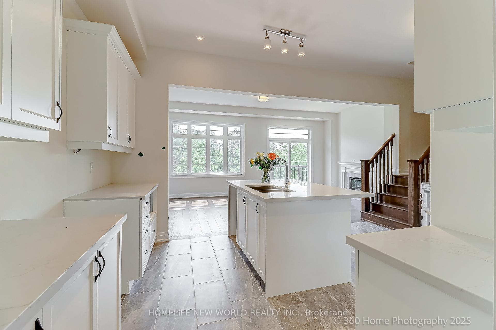 Photo 8 of 77 West Village Lane SE, Markham, Angus Glen — HOMEH