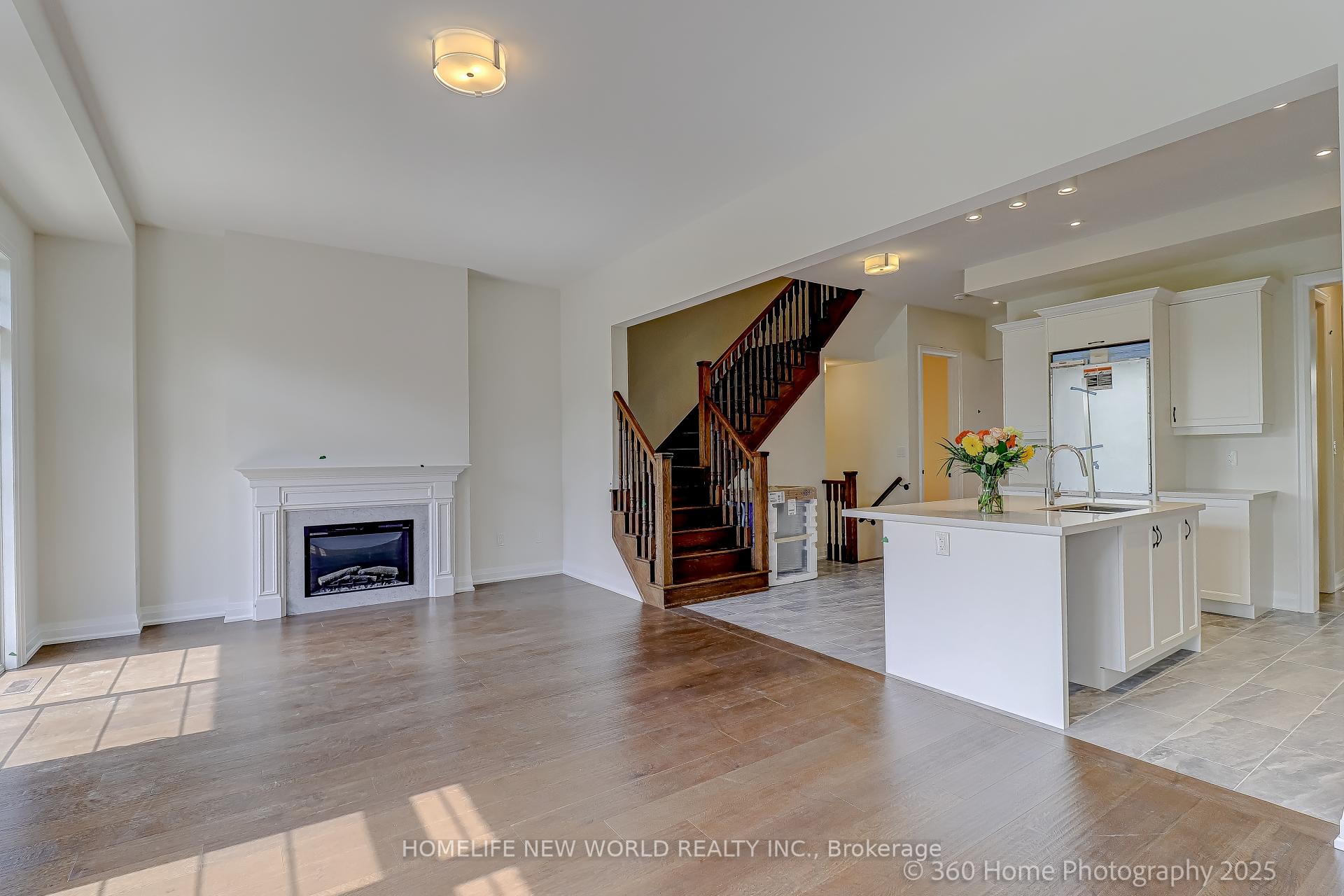Photo 10 of 77 West Village Lane SE, Markham, Angus Glen — HOMEH