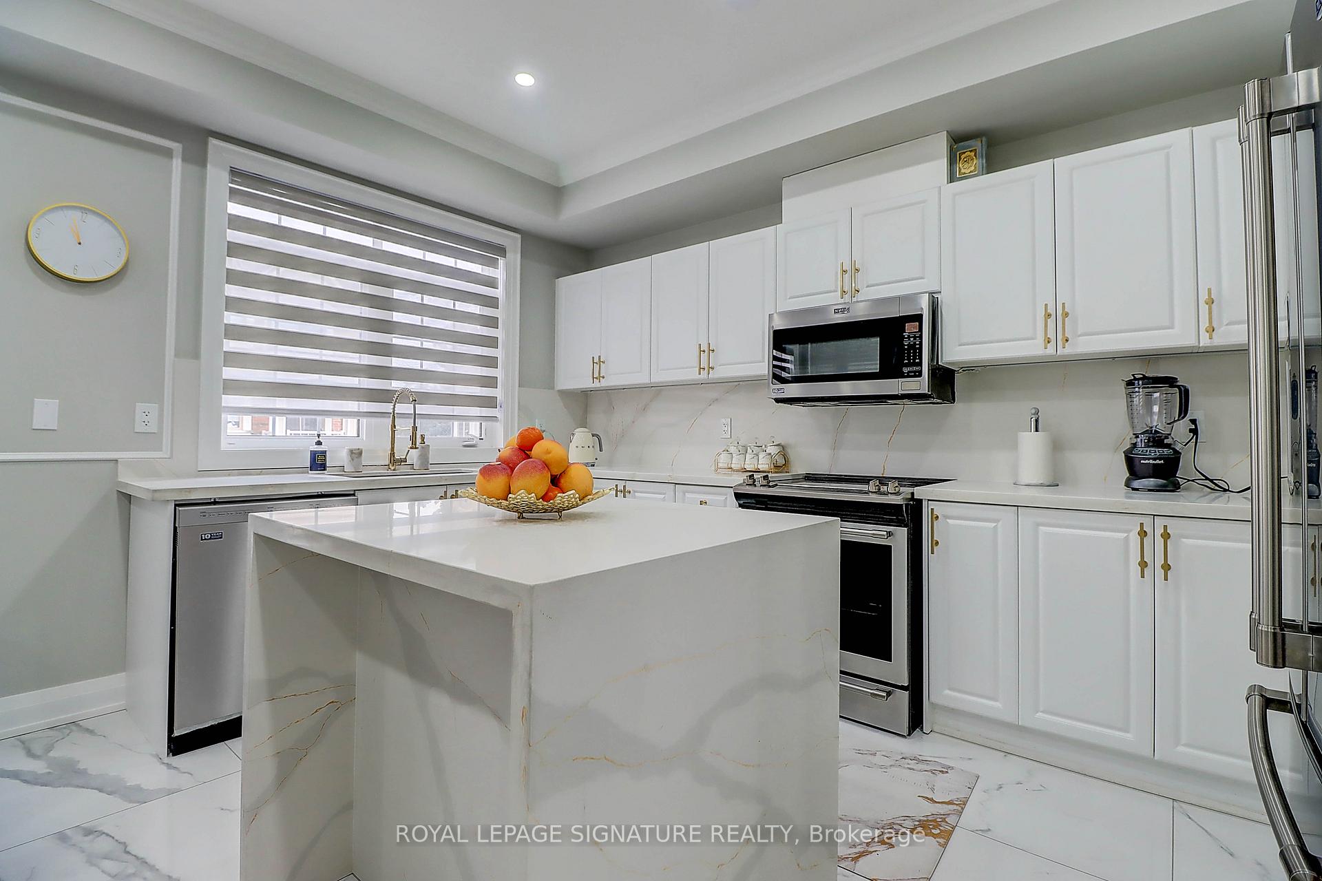 Photo 17 of 3 Sidaway Lane, Ajax, Central — HOMEH
