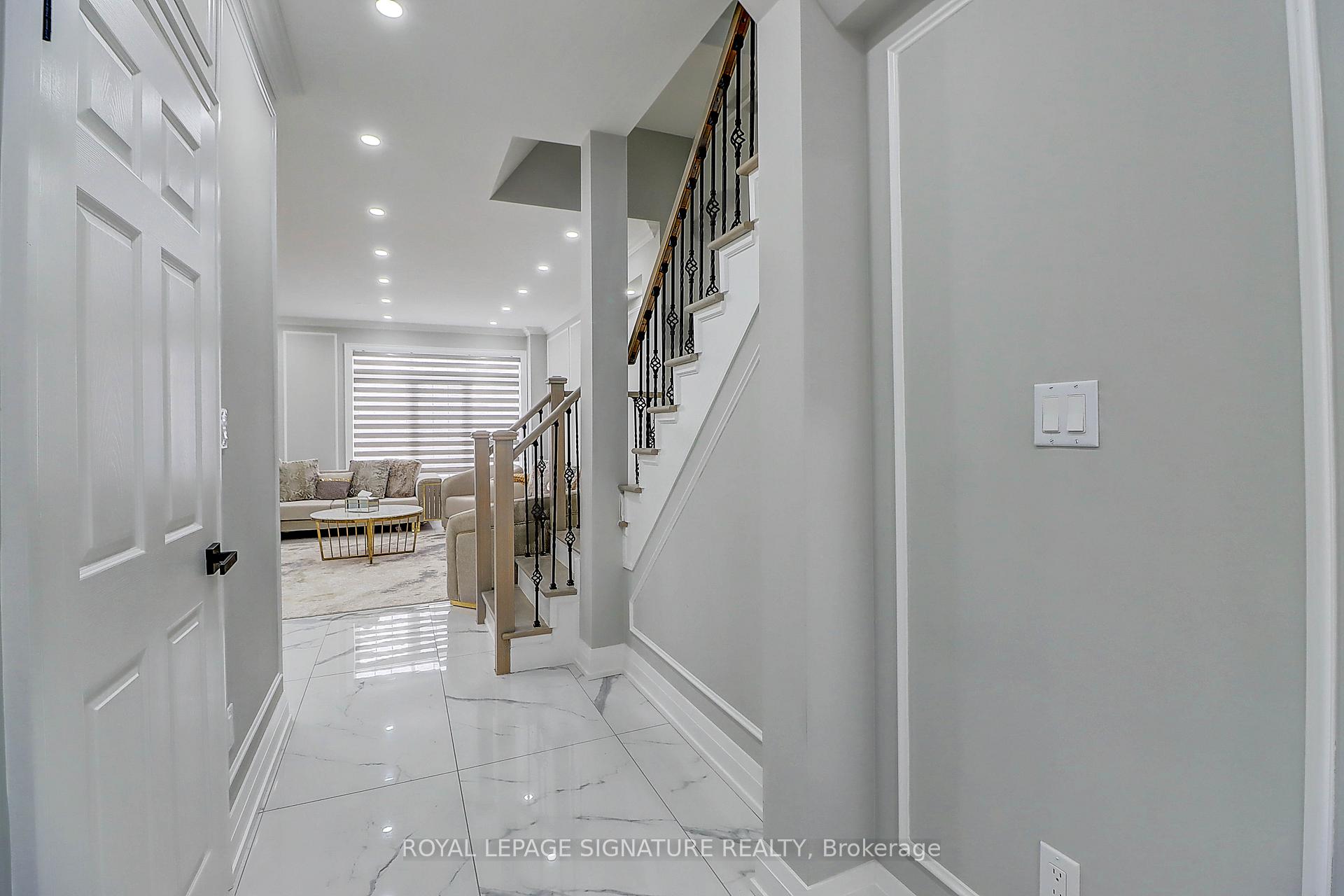 Photo 23 of 3 Sidaway Lane, Ajax, Central — HOMEH