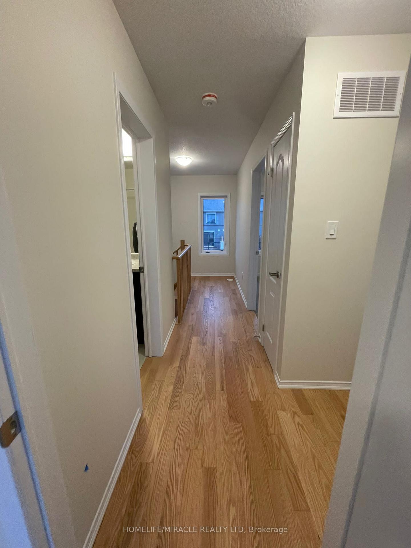 Photo 5 of 19 Utter Place, Hamilton, Stoney Creek — HOMEH