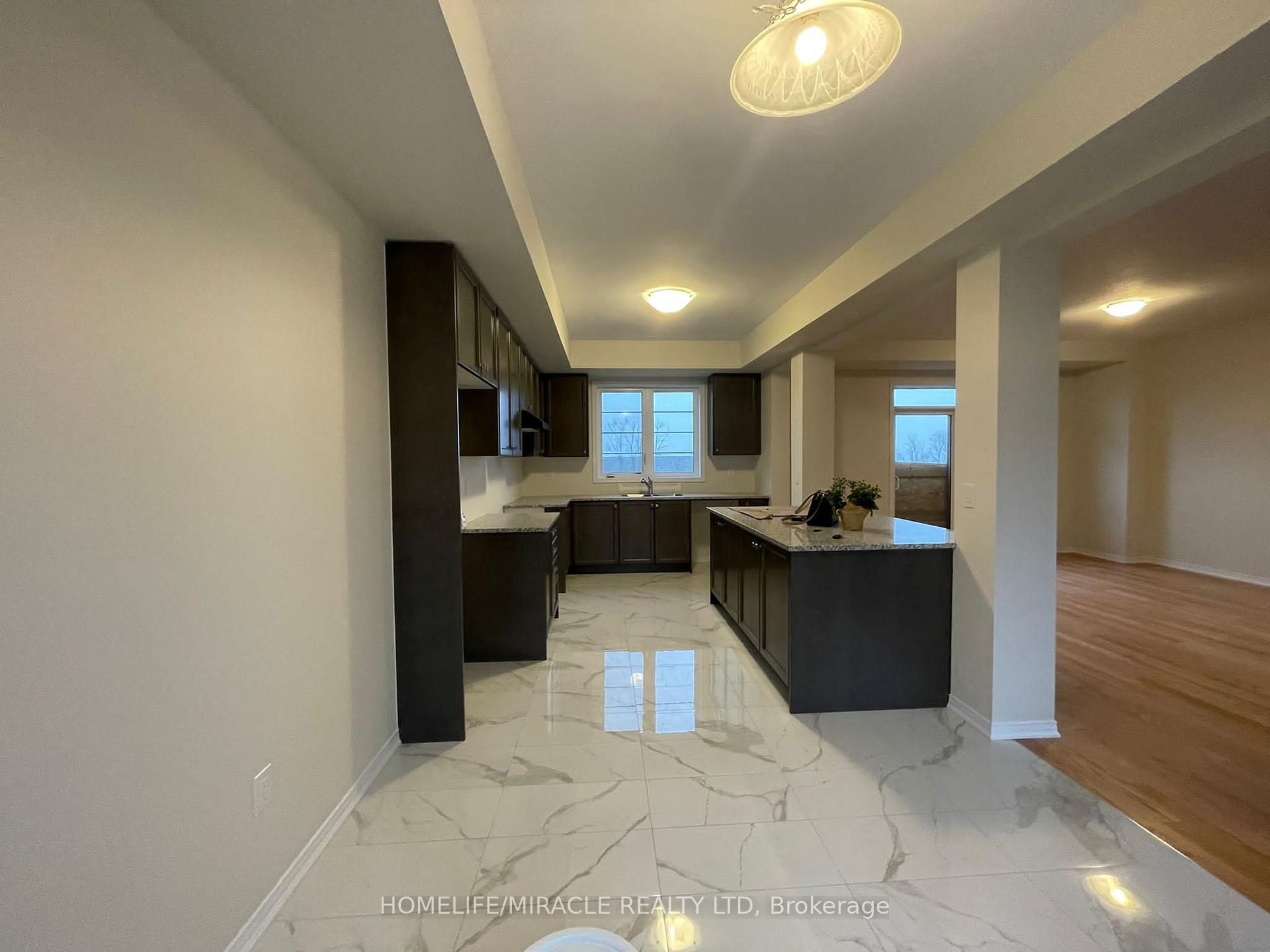 Photo 10 of 19 Utter Place, Hamilton, Stoney Creek — HOMEH