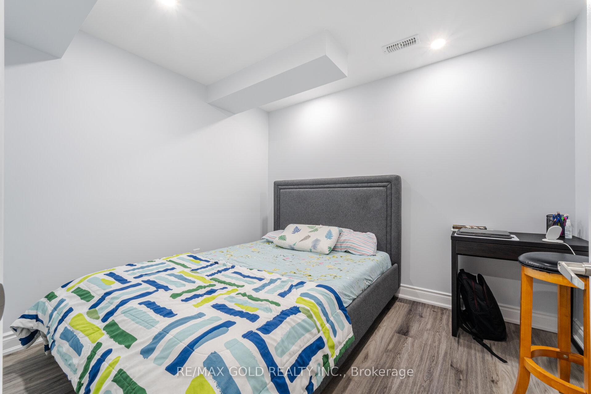 Photo 17 of Unit unit 2, 13 Redfern Street, Brampton, Northwest Brampton — HOMEH