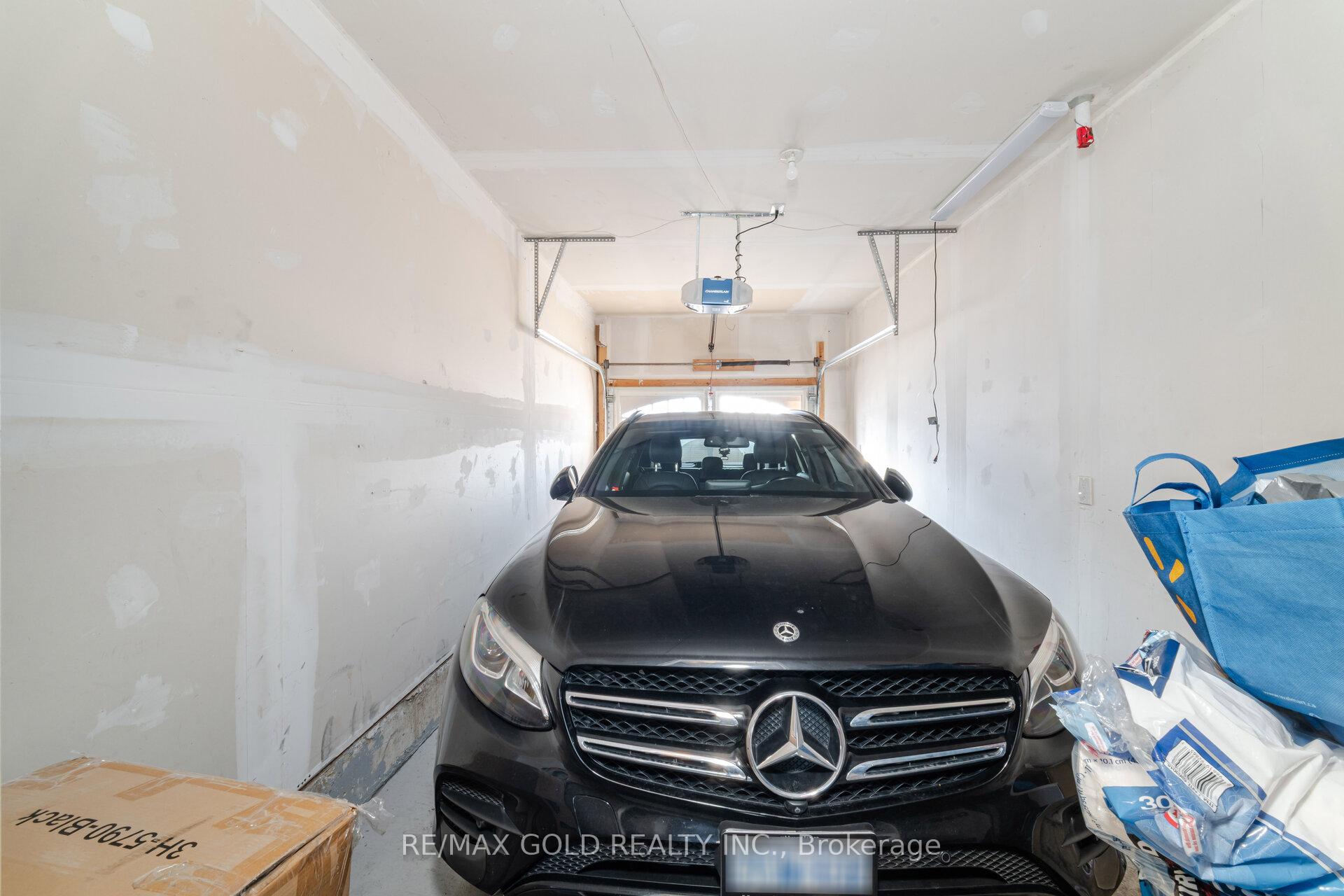 Photo 19 of Unit unit 2, 13 Redfern Street, Brampton, Northwest Brampton — HOMEH