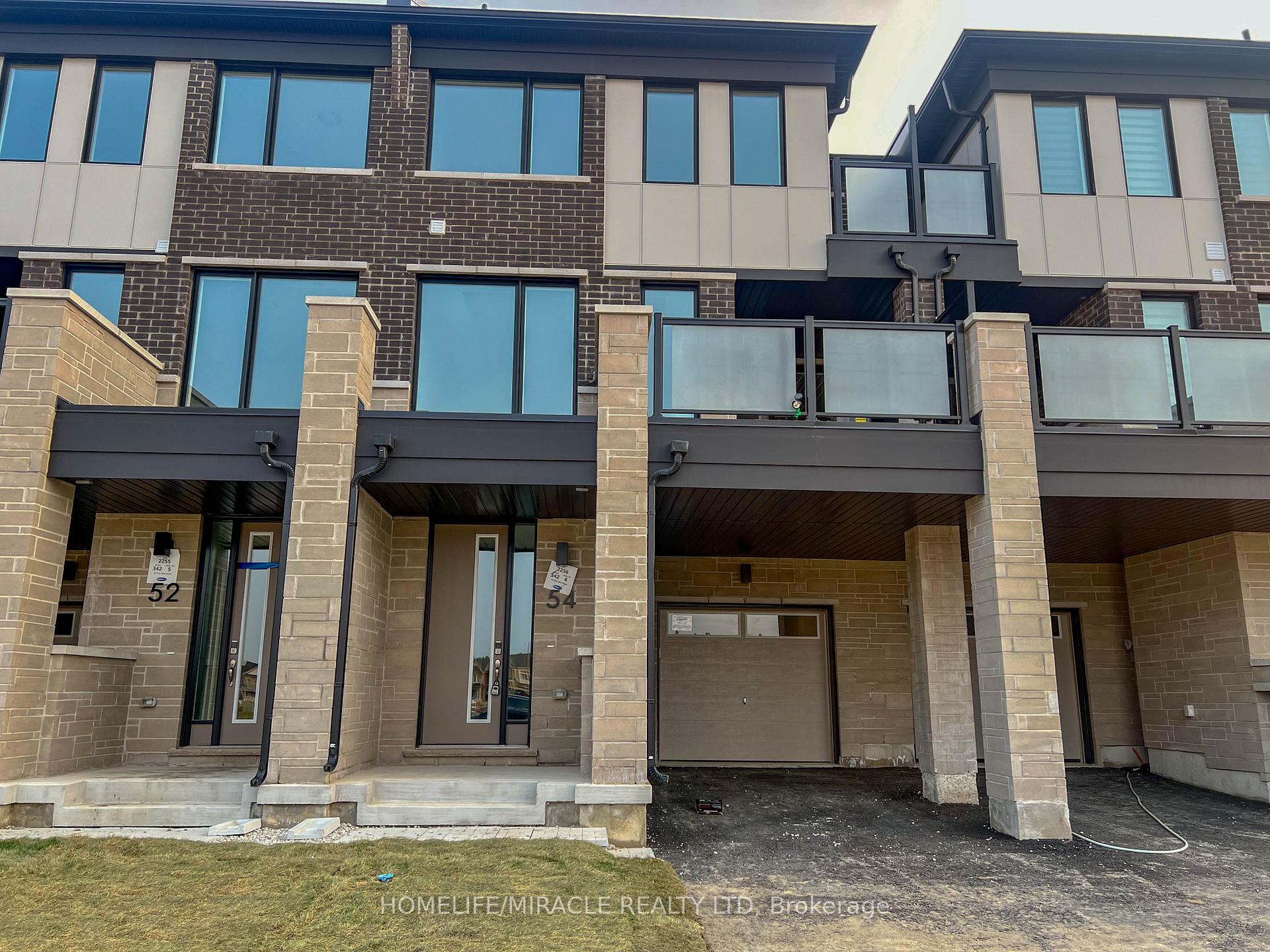 Photo 2 of 54 Elmer Moss Avenue, Caledon, Caledon East — HOMEH