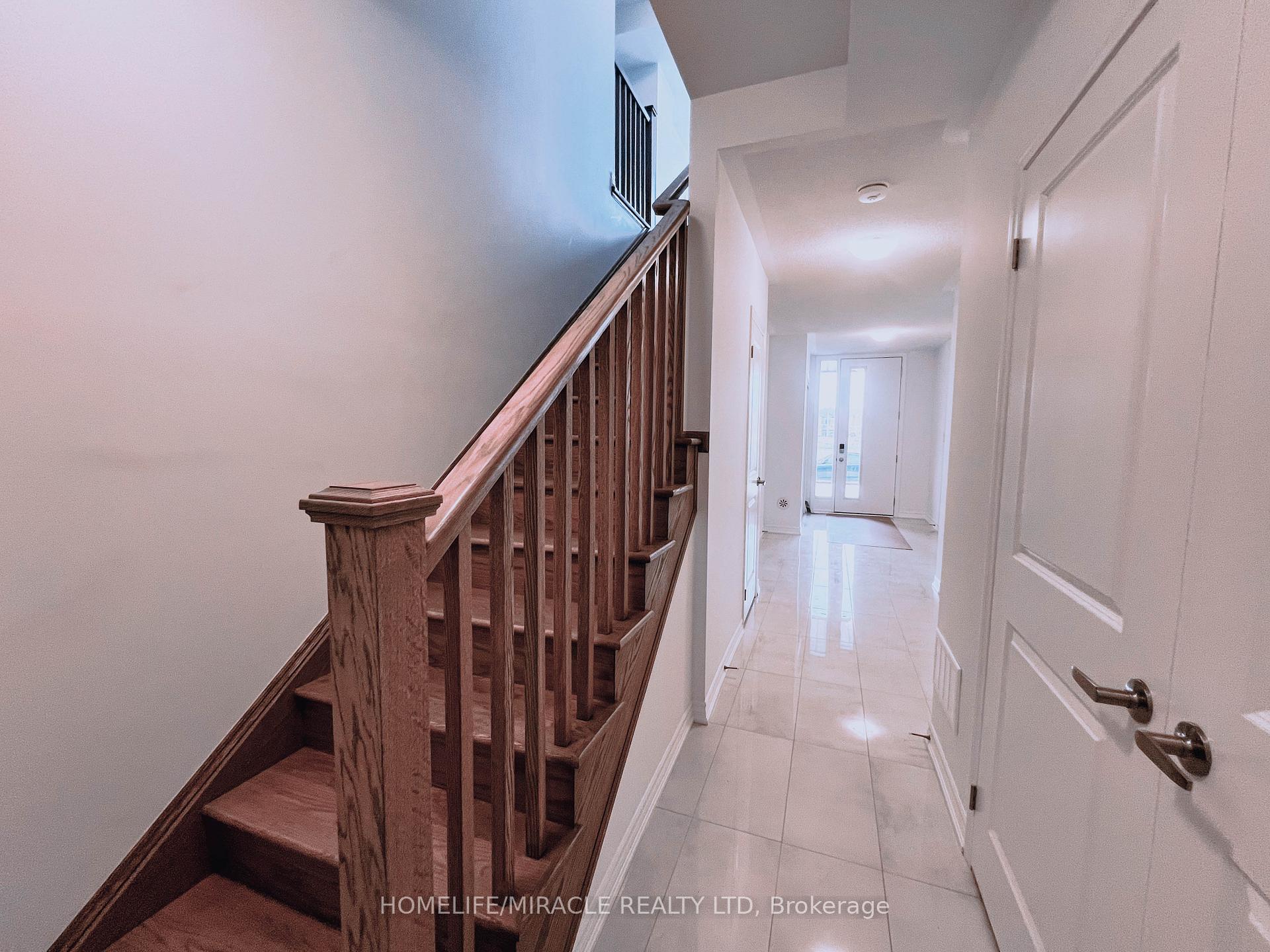 Photo 33 of 54 Elmer Moss Avenue, Caledon, Caledon East — HOMEH