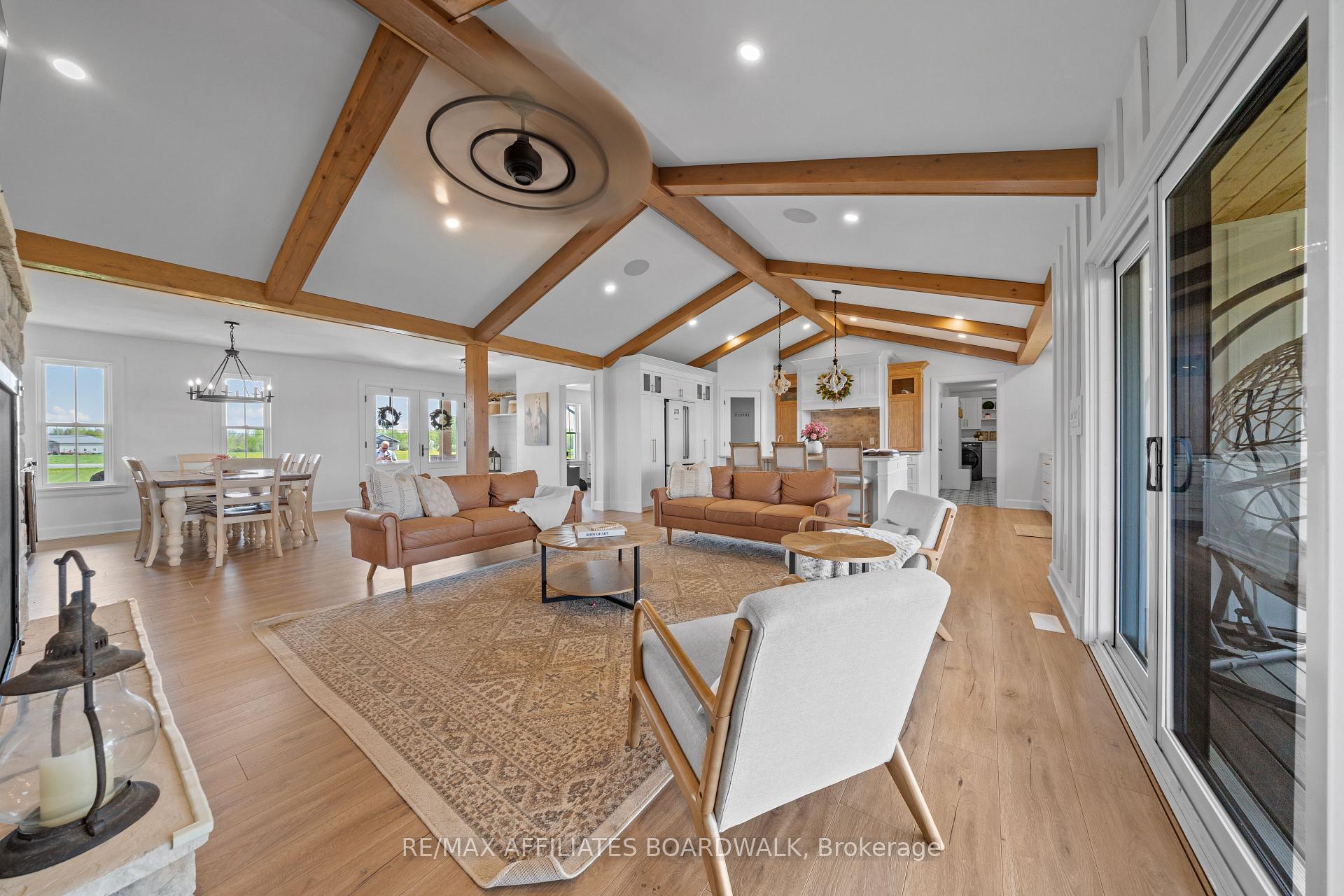 Photo 4 of 3402 Stagecoach Road, Ottawa, Osgoode — HOMEH