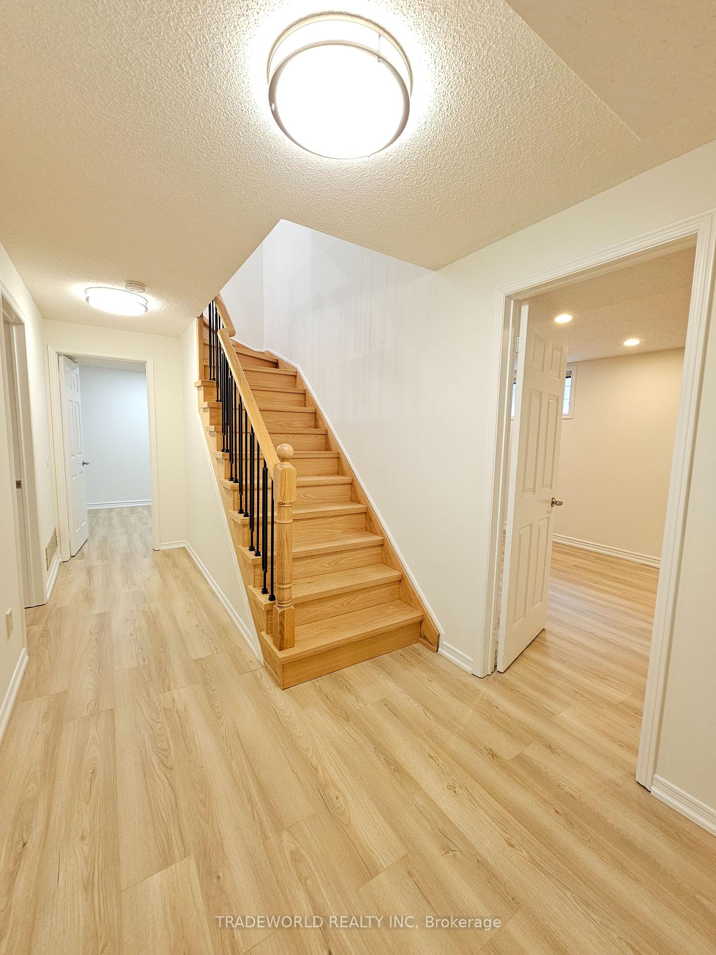 Photo 24 of 49 Livingstone Road, Markham, Thornlea — HOMEH