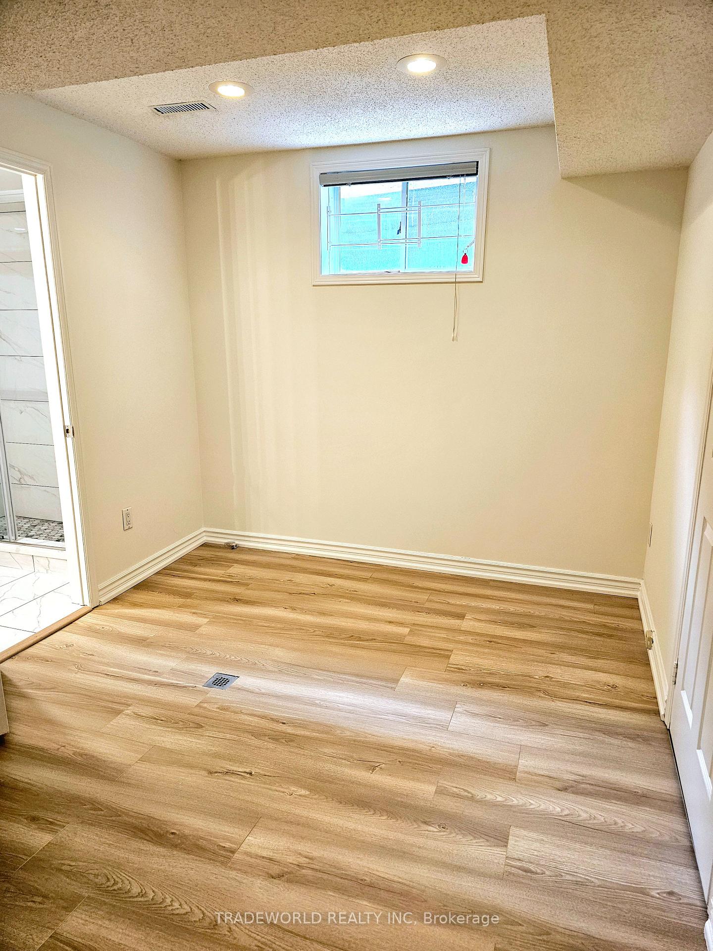 Photo 26 of 49 Livingstone Road, Markham, Thornlea — HOMEH