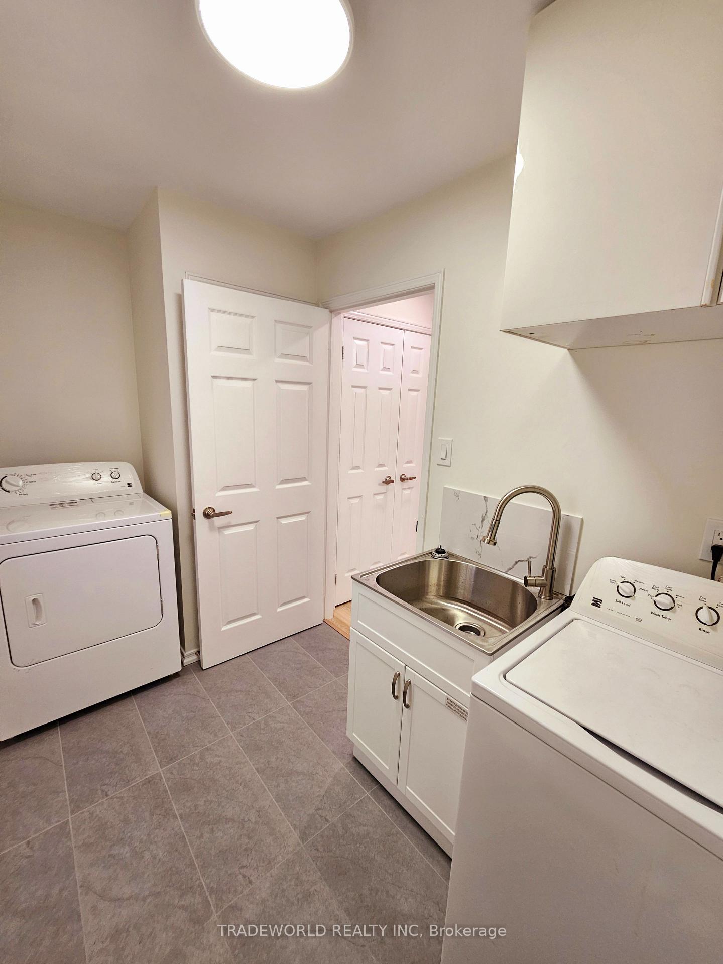 Photo 32 of 49 Livingstone Road, Markham, Thornlea — HOMEH