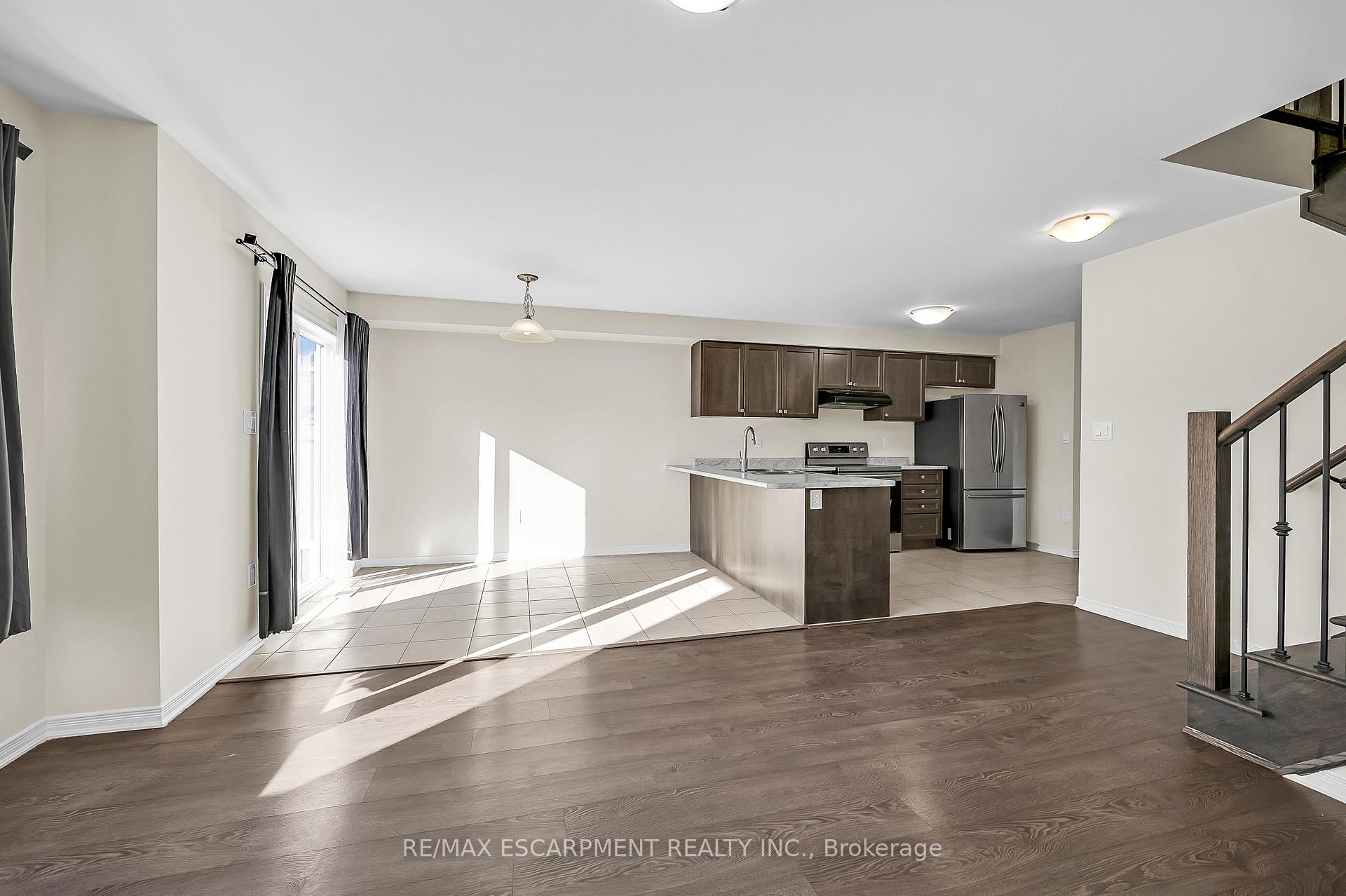 Photo 8 of 171 Thompson Road, Haldimand — HOMEH