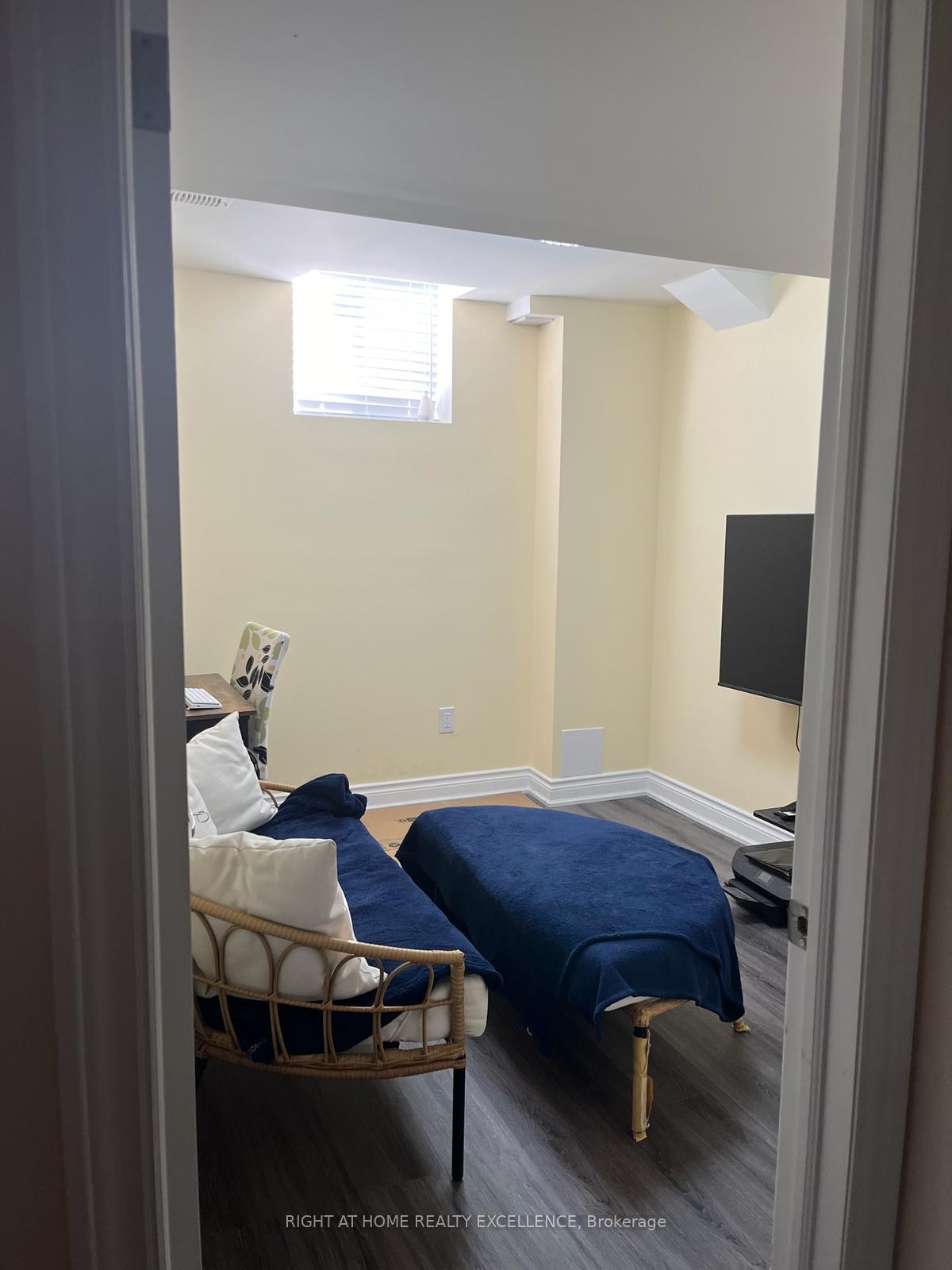 Photo 5 of Unit BSMT, 9 Falkland Road, Brampton, Toronto Gore Rural Estate — HOMEH