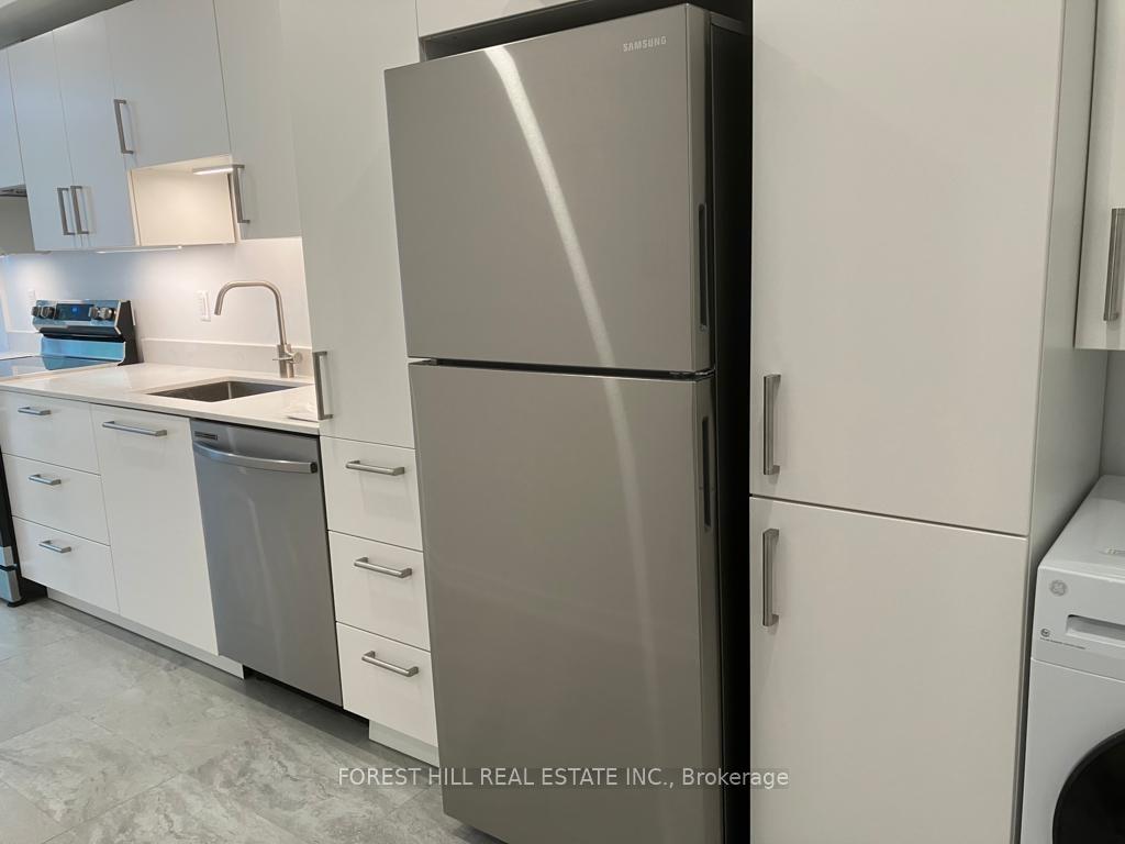 Photo 6 of Unit 4, 96 Harbord Street, Toronto, University — HOMEH