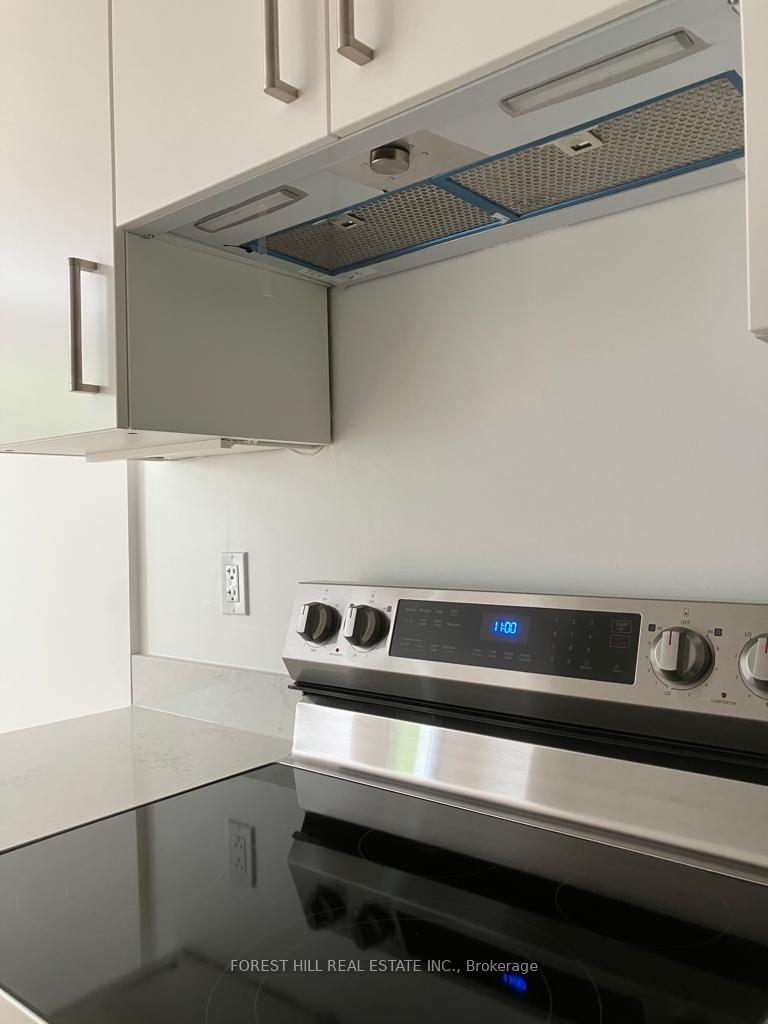Photo 3 of Unit 4, 96 Harbord Street, Toronto, University — HOMEH