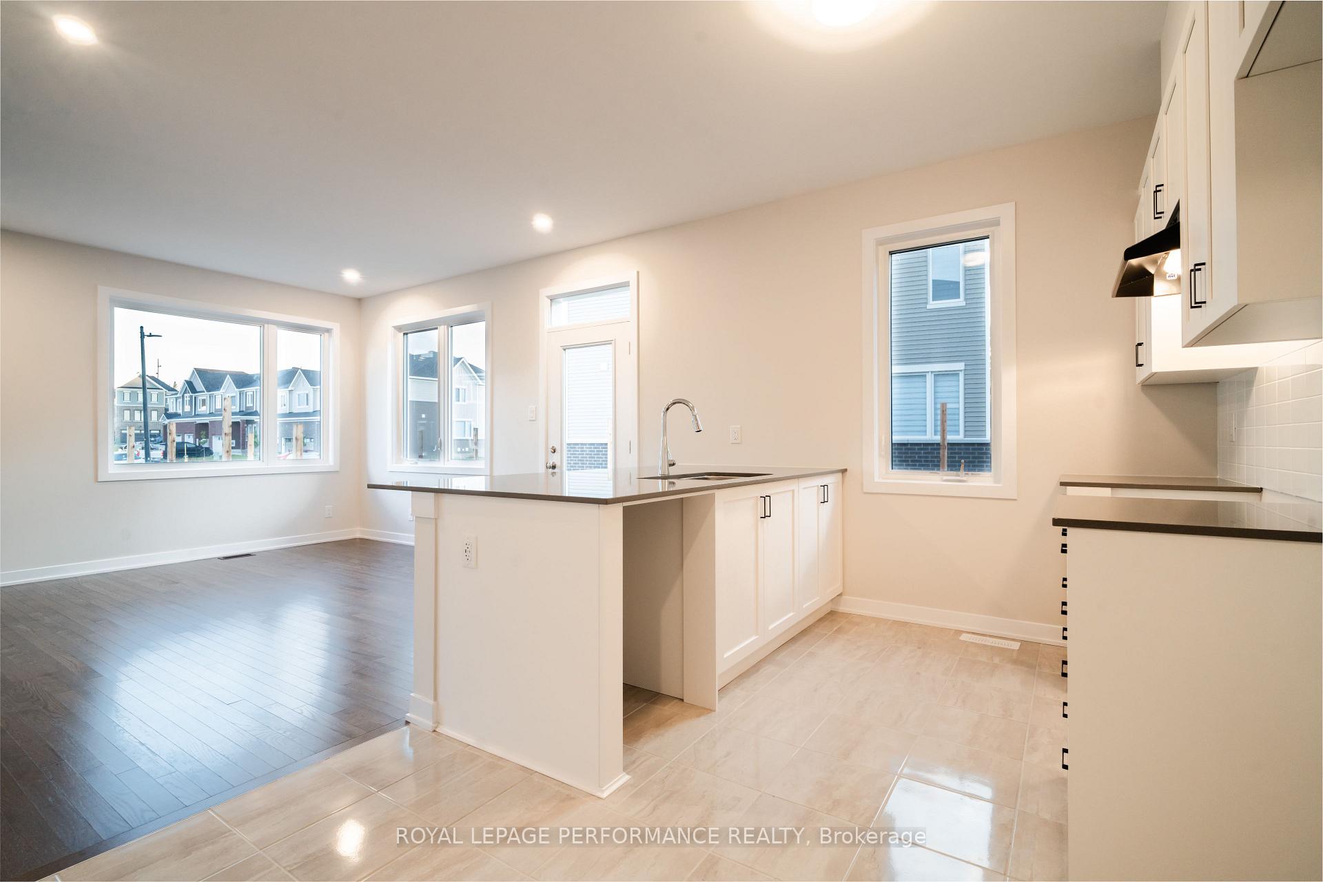 Photo 8 of 501 Marcato Lane, Ottawa, Mer Bleue/Bradley Estates/Anderson Park — HOMEH