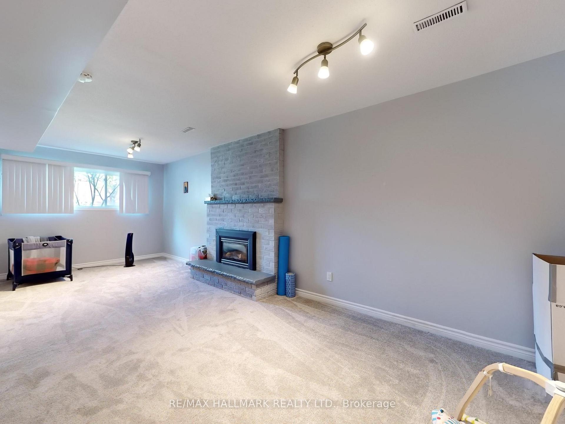 Photo 31 of 3 Cherry Blossom Crescent, Clarington, Courtice — HOMEH