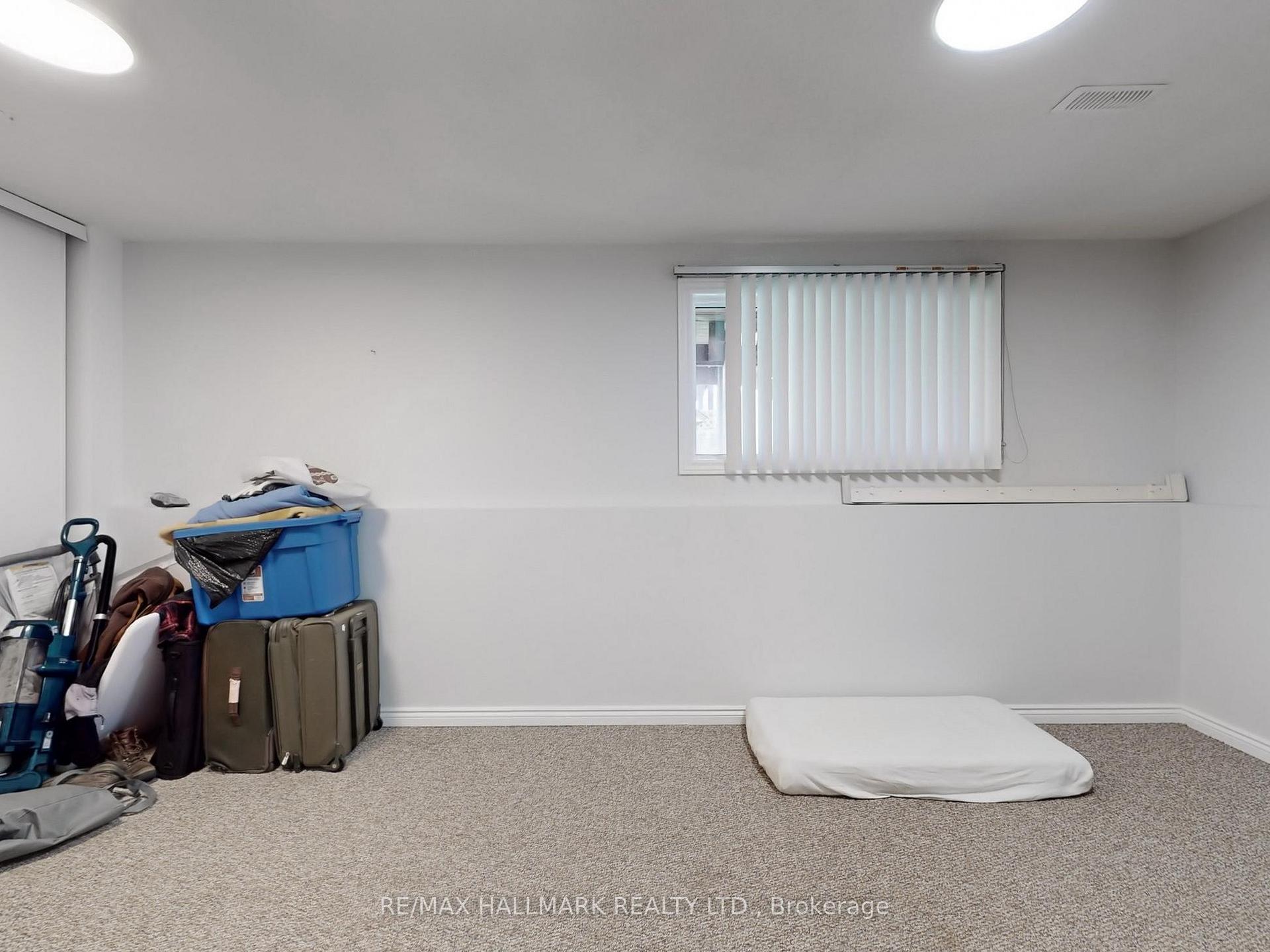Photo 40 of 3 Cherry Blossom Crescent, Clarington, Courtice — HOMEH